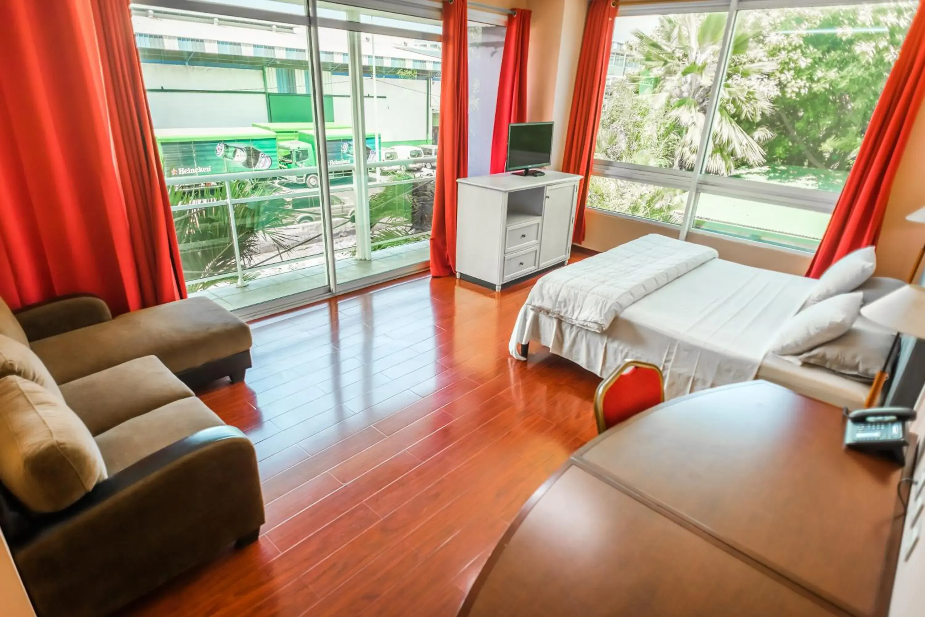 Premium Double Room in Hotel Sarah Nui Premium Double Room in Hotel Sarah Nui