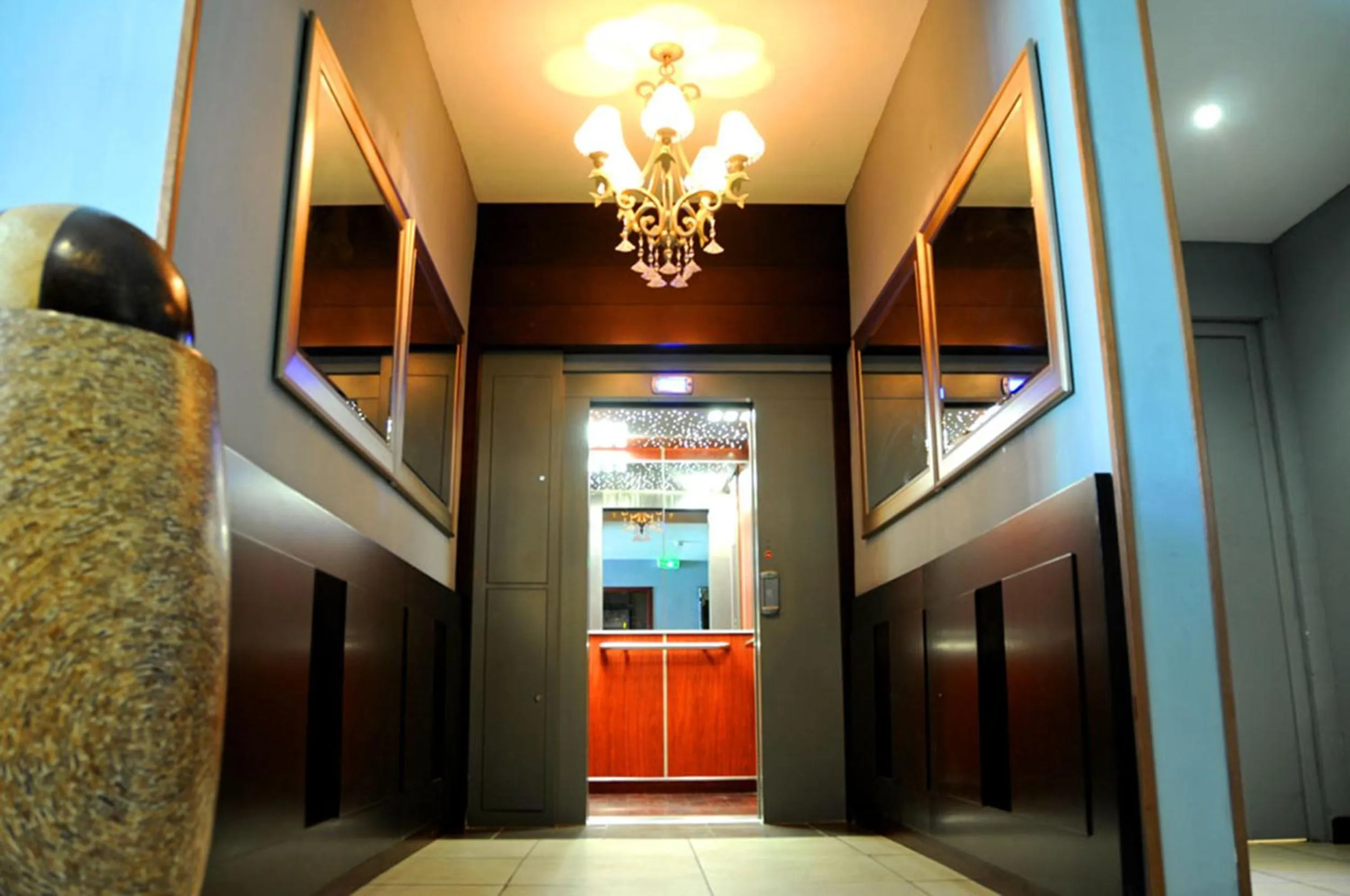 Area and facilities in Hotel Sarah Nui