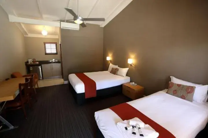 Bed in Rose & Crown Hotel Bed in Rose & Crown Hotel