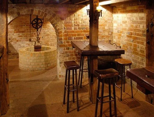 Lounge or bar in Rose & Crown Hotel