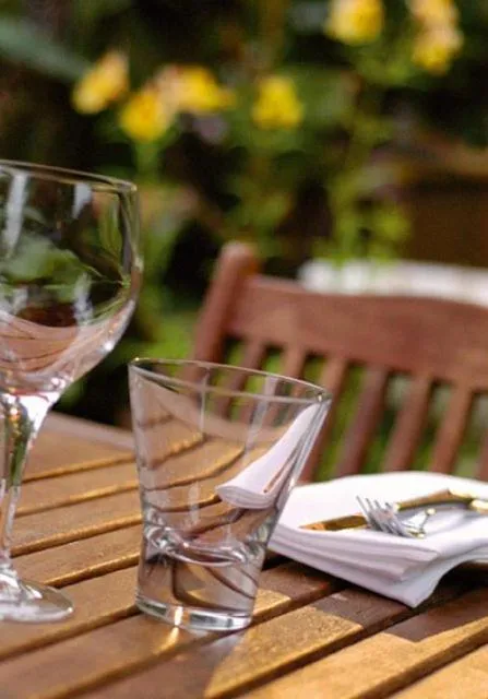 Restaurant/places to eat in Rose & Crown Hotel