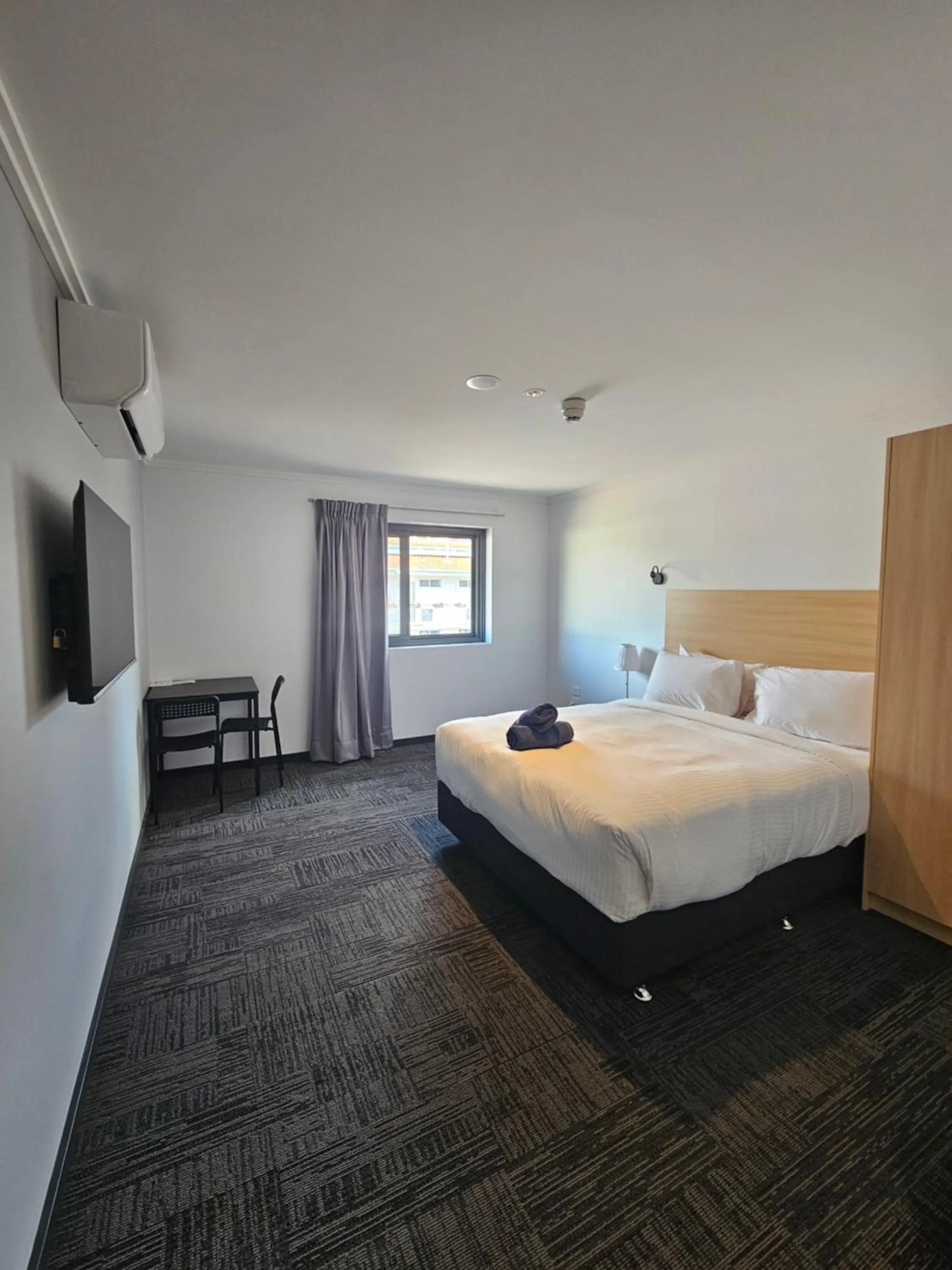 Bed in Econo Lodge Rivervale