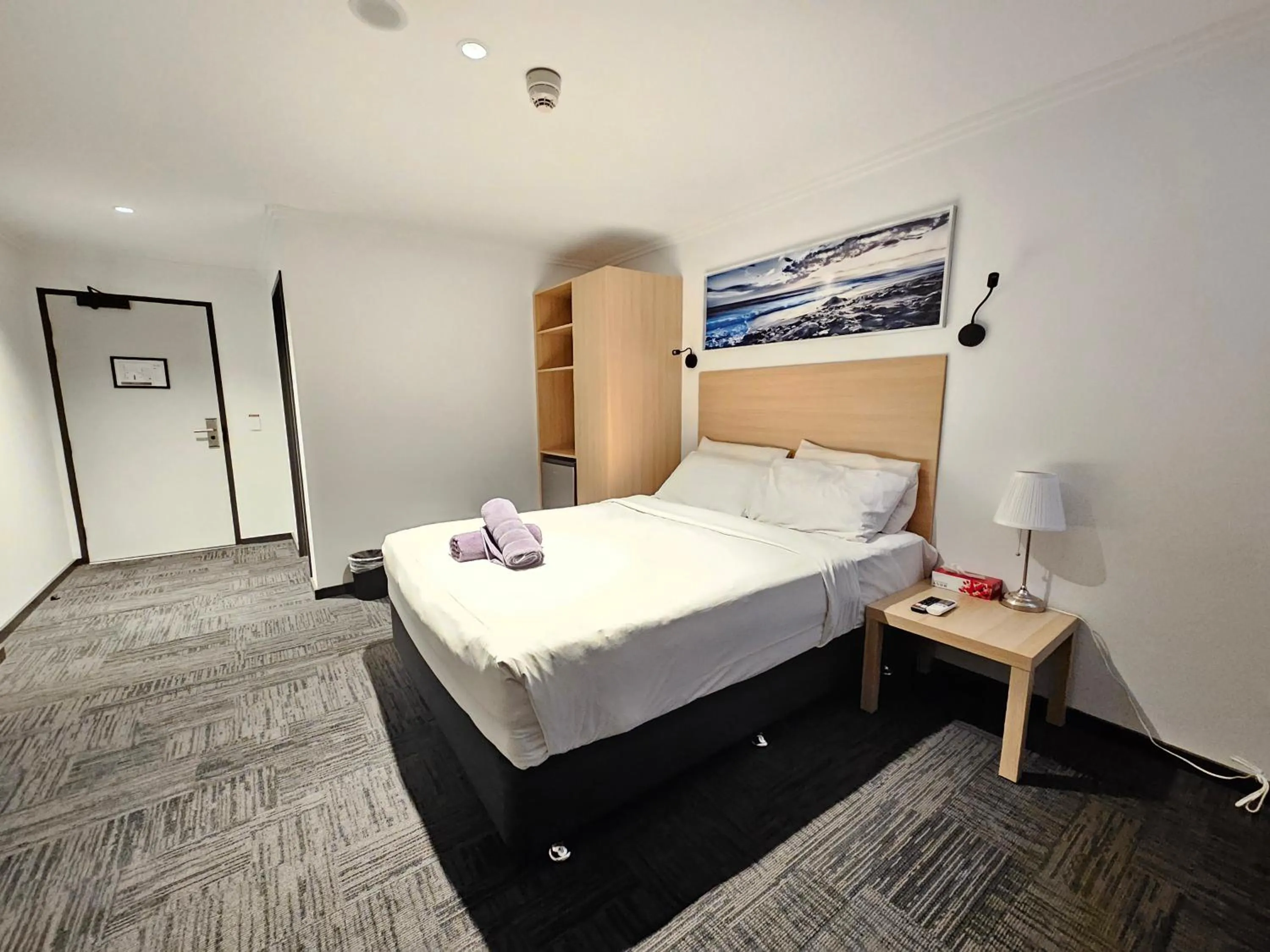 Bed in Econo Lodge Rivervale