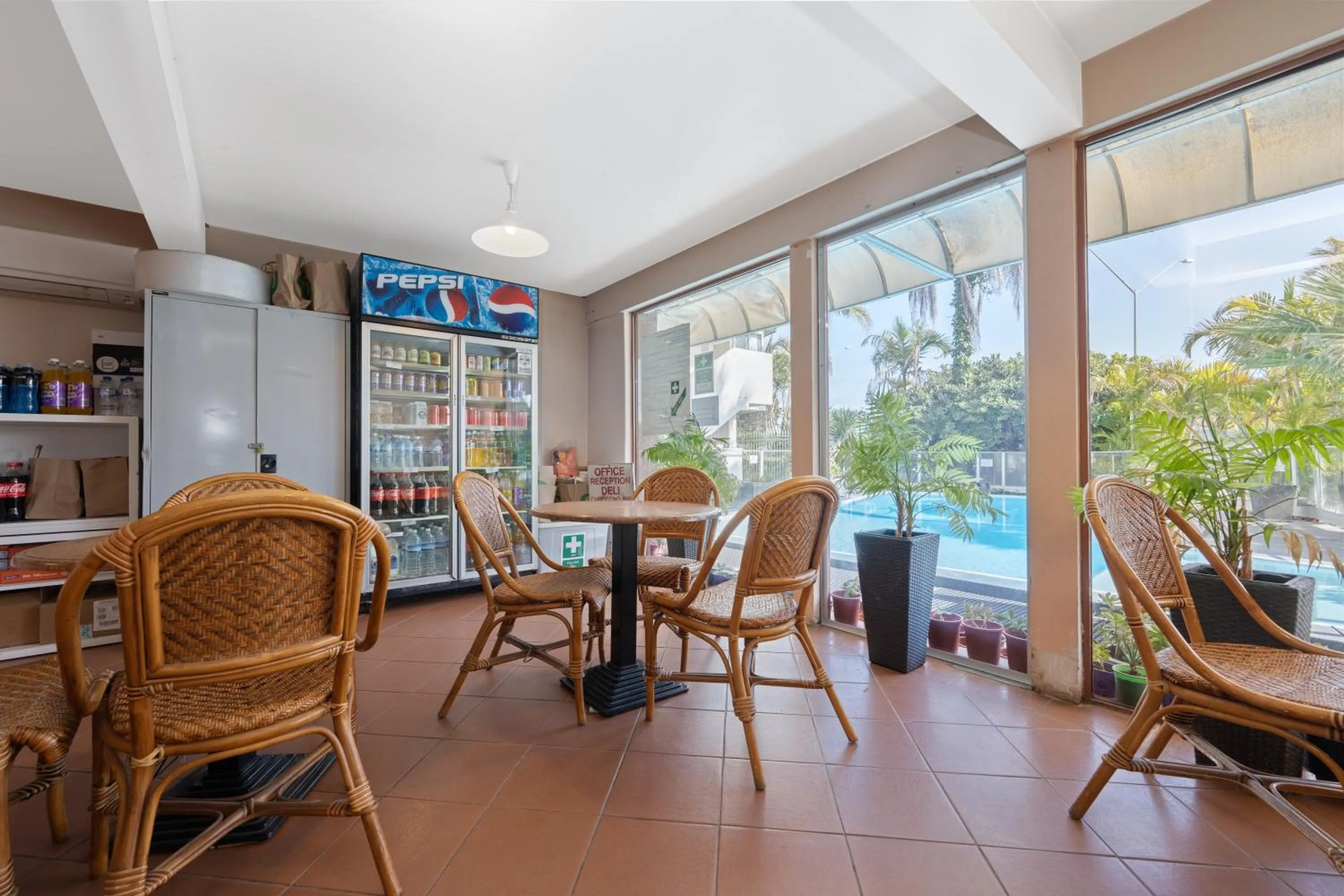 Dining area in Econo Lodge Rivervale