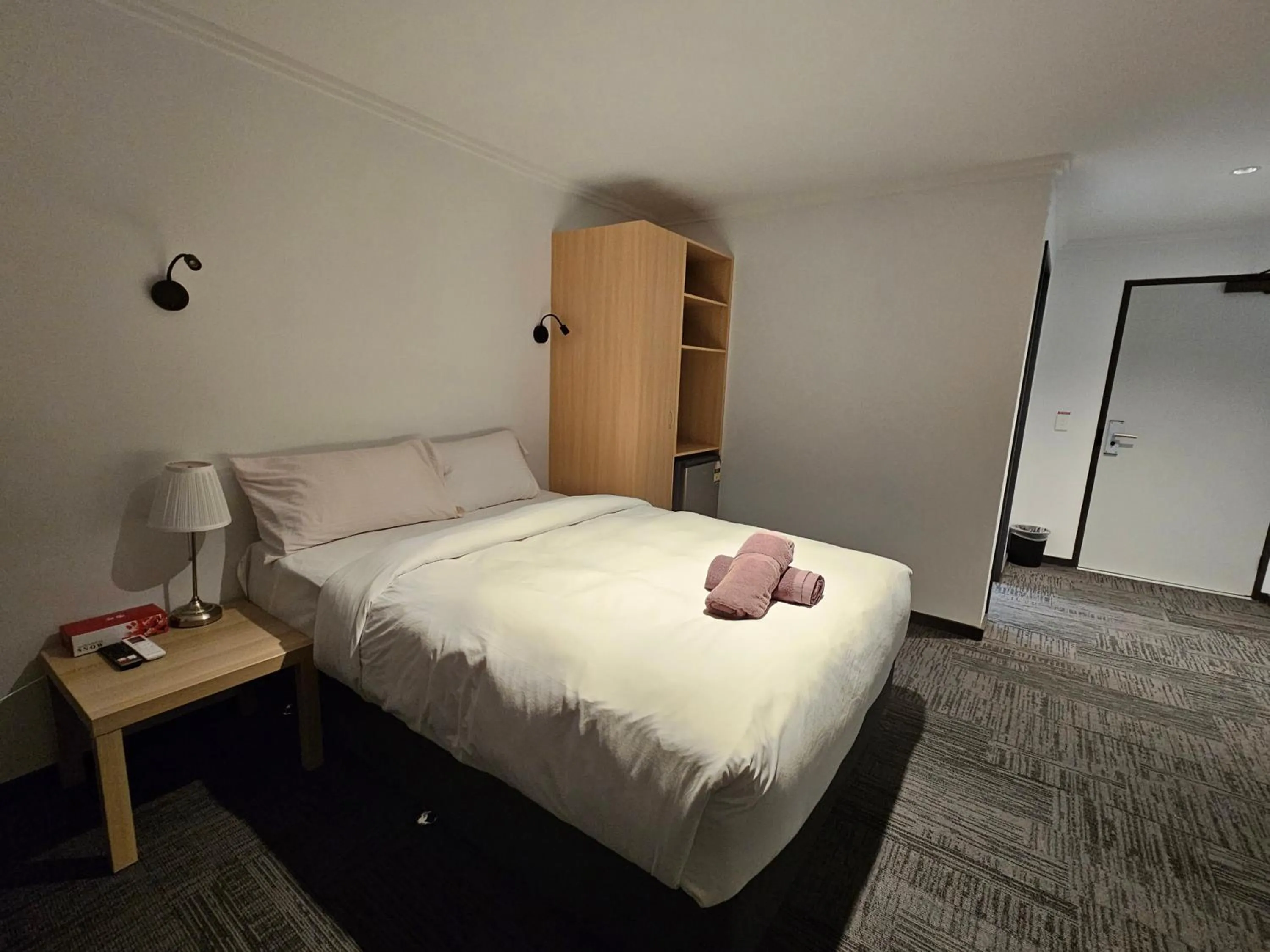 Bed in Econo Lodge Rivervale