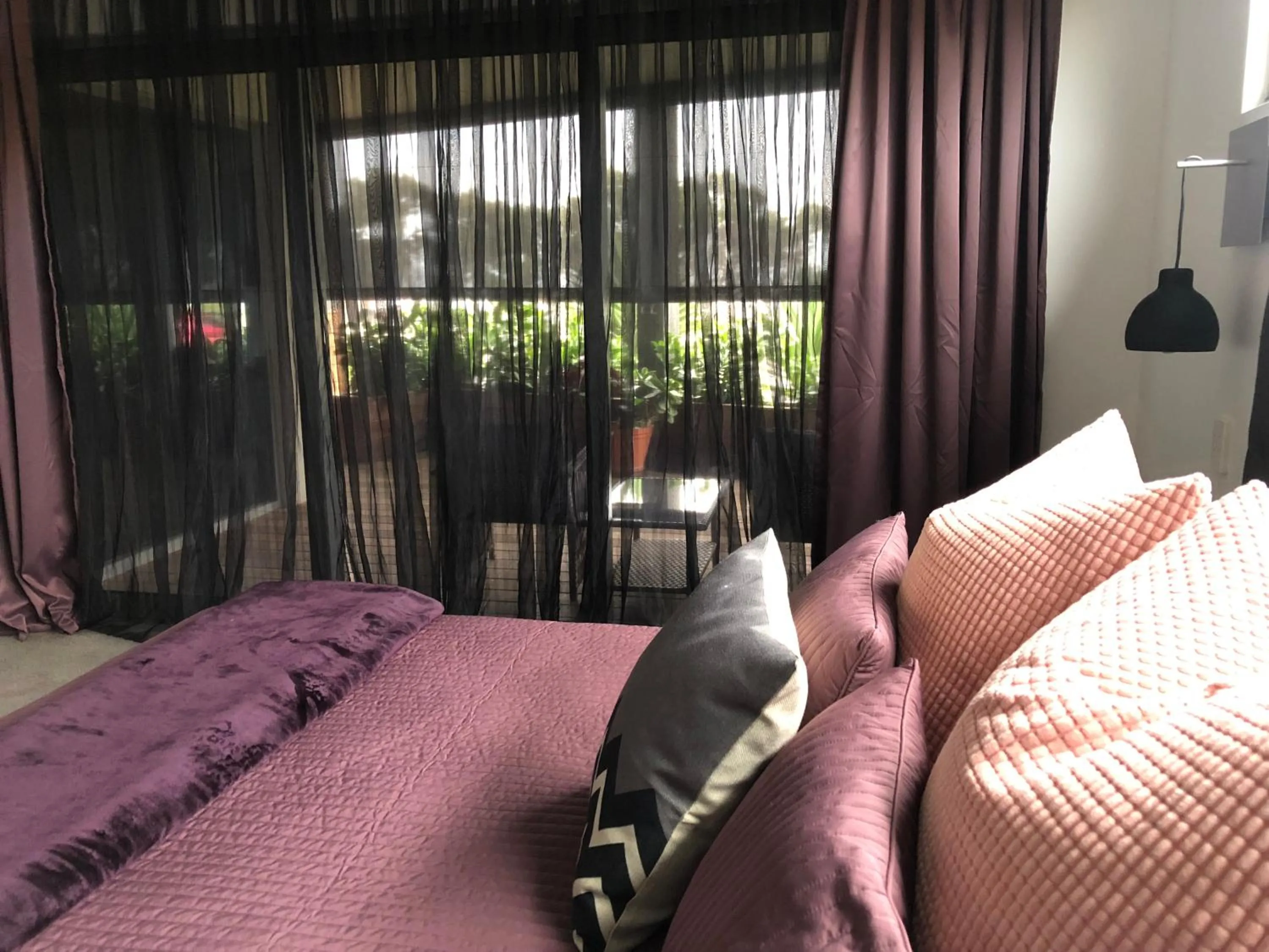 Bed in Starhaven Retreat