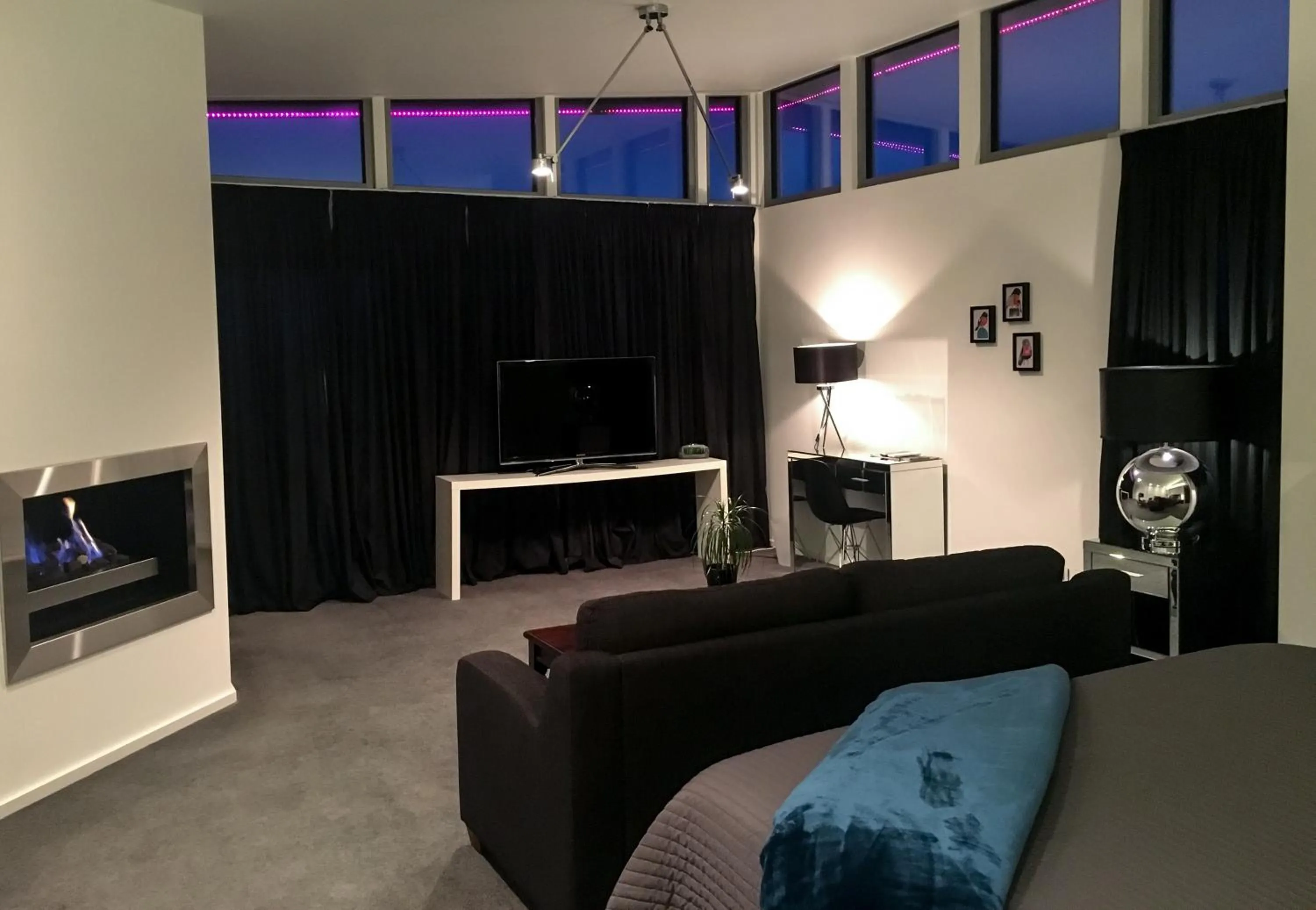 Bed in Starhaven Retreat
