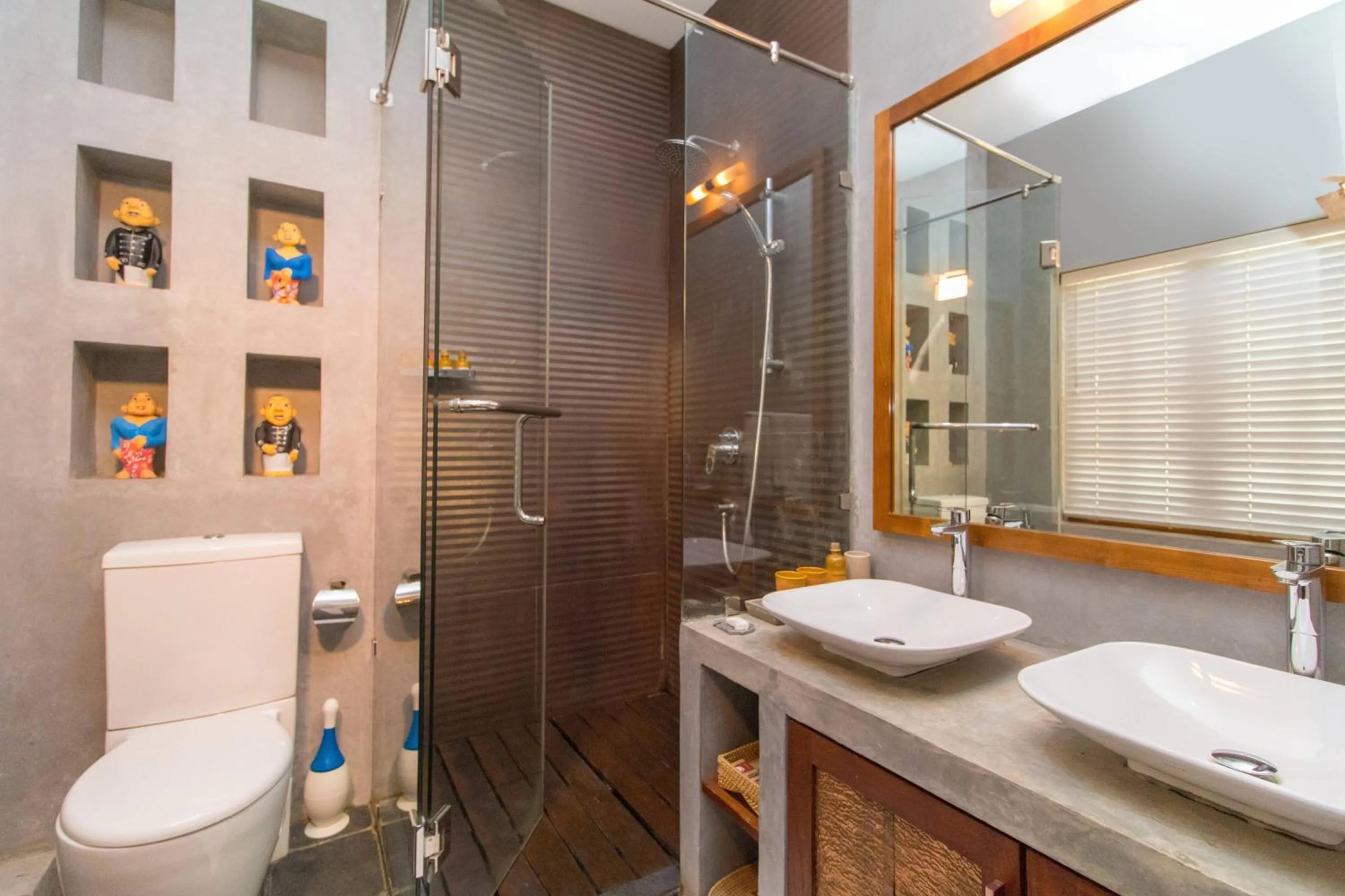 Toilet in The Elephant Stables