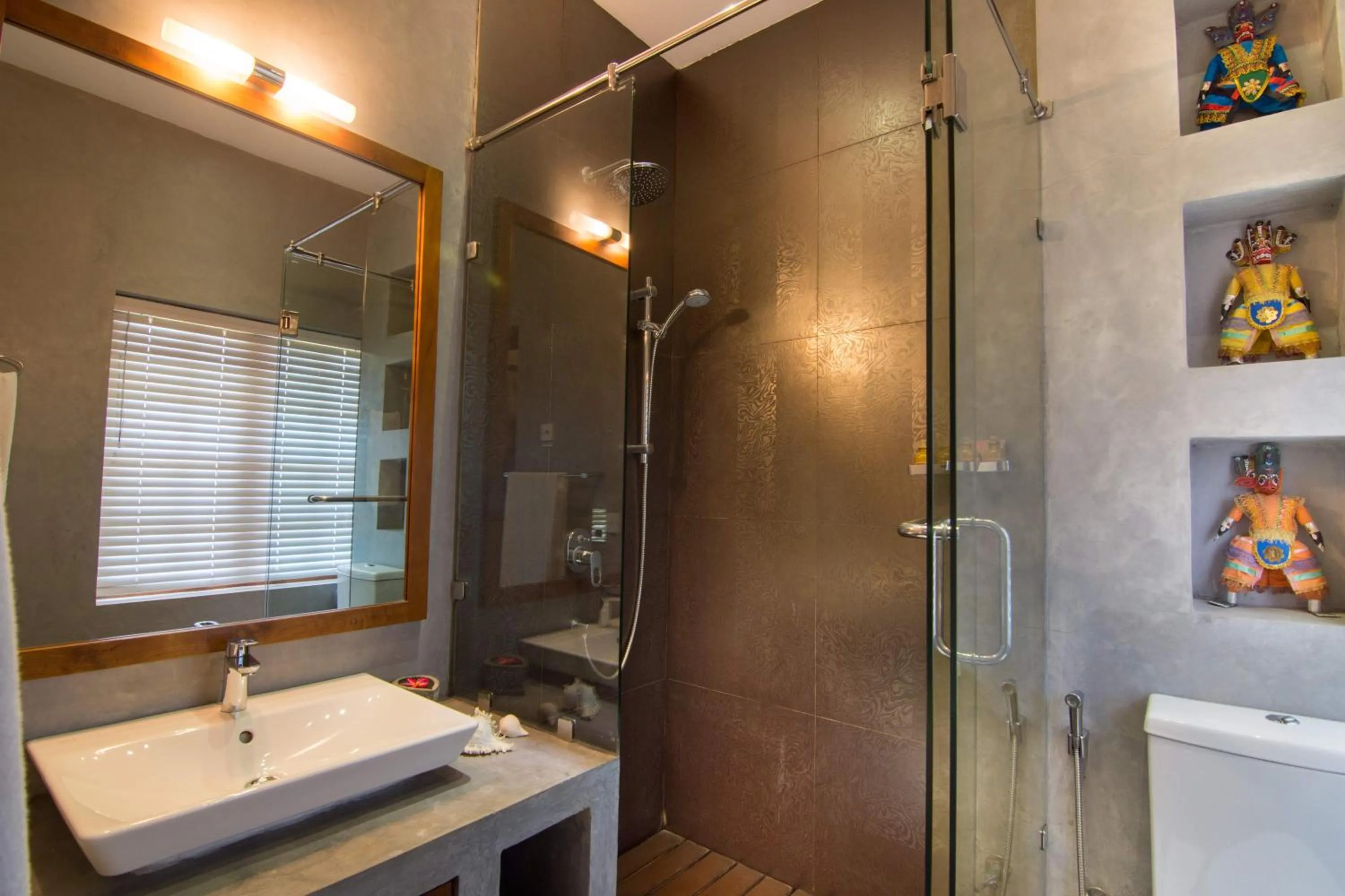 Toilet in The Elephant Stables