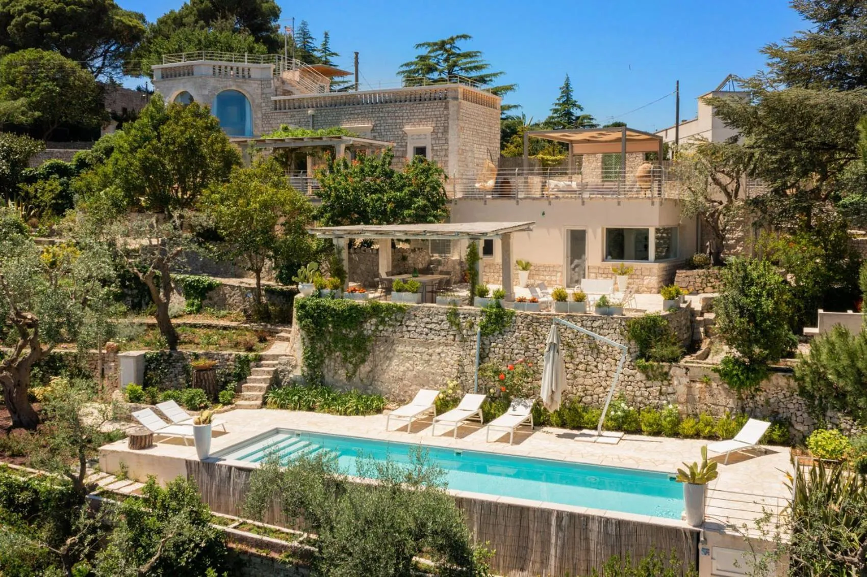 Property building in Villa Lemorè