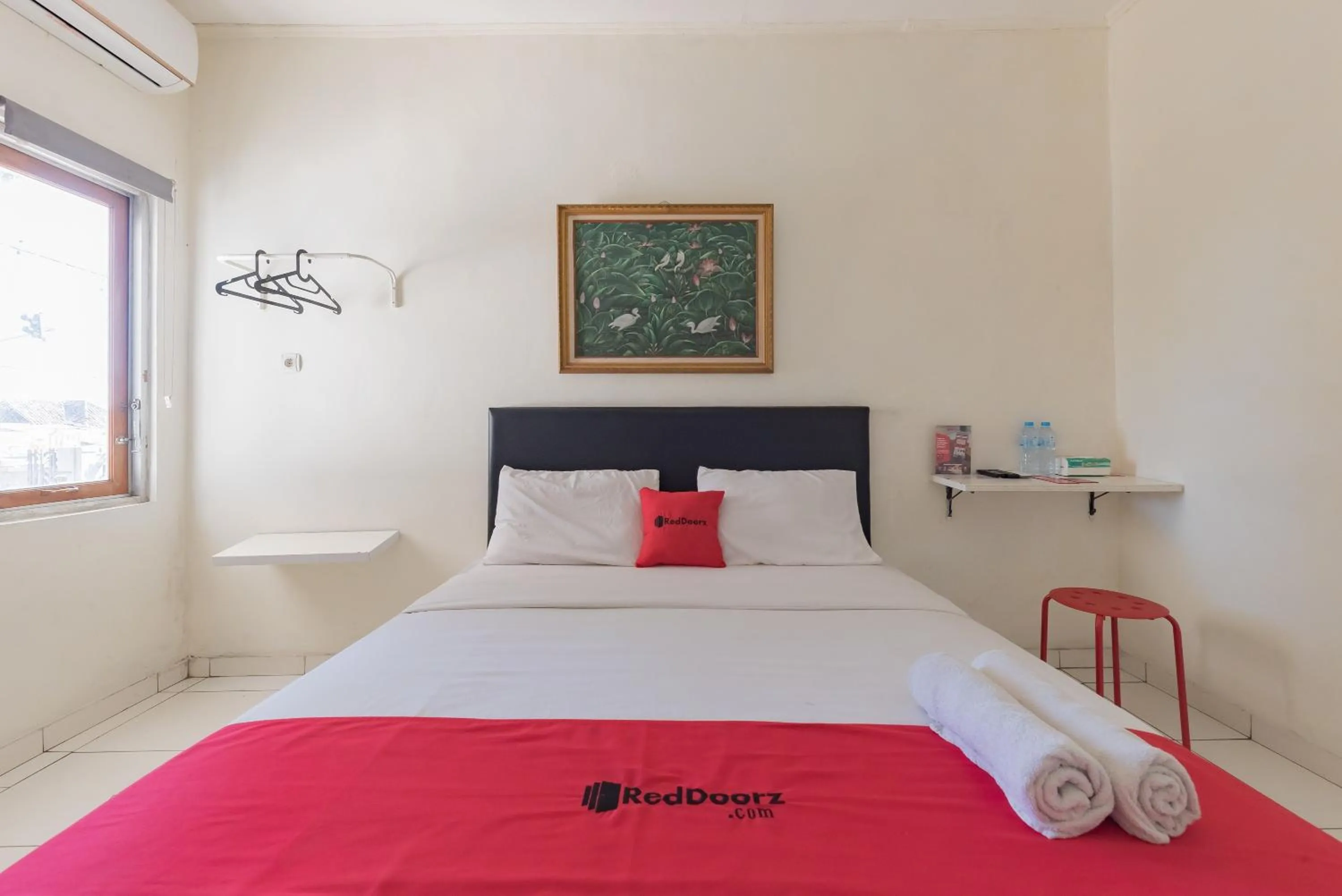 Bed in RedDoorz Syariah @ Jl Raya Sukabumi