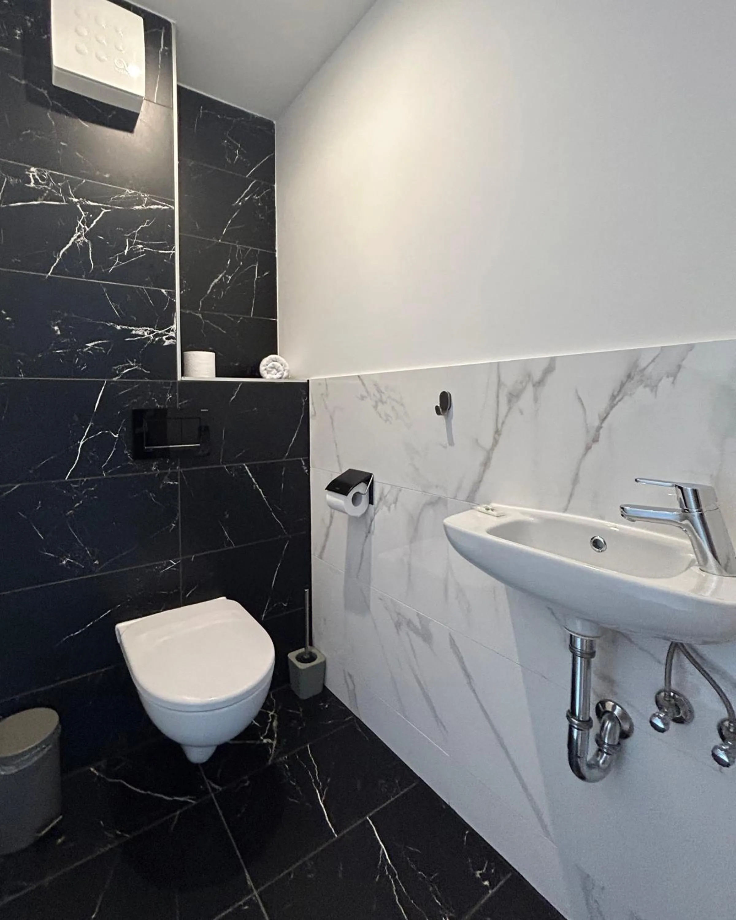 Toilet in Fibula Residence Hotel & Wellness - Adults Only