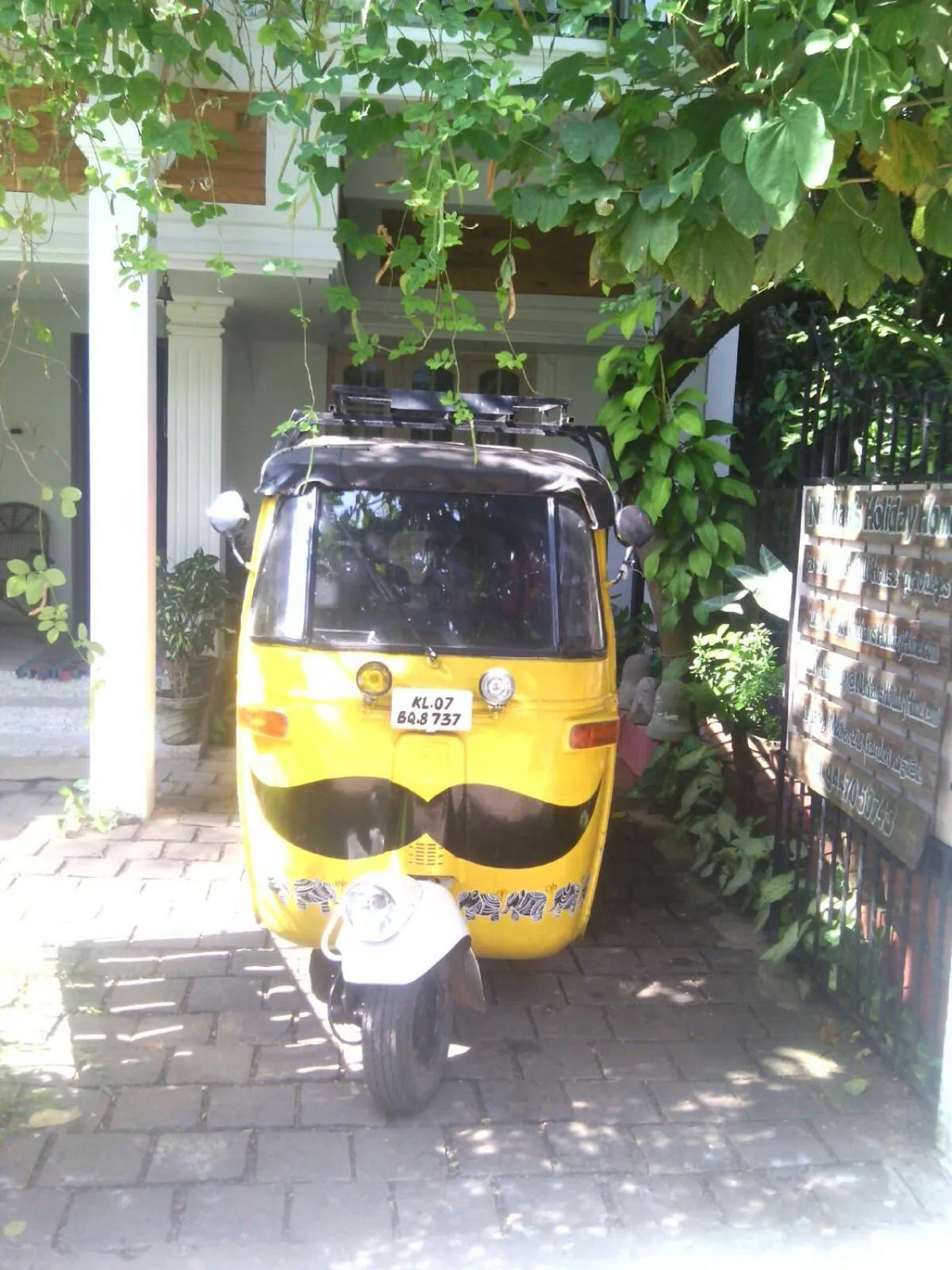 Facade/entrance in Nathans Holiday Home