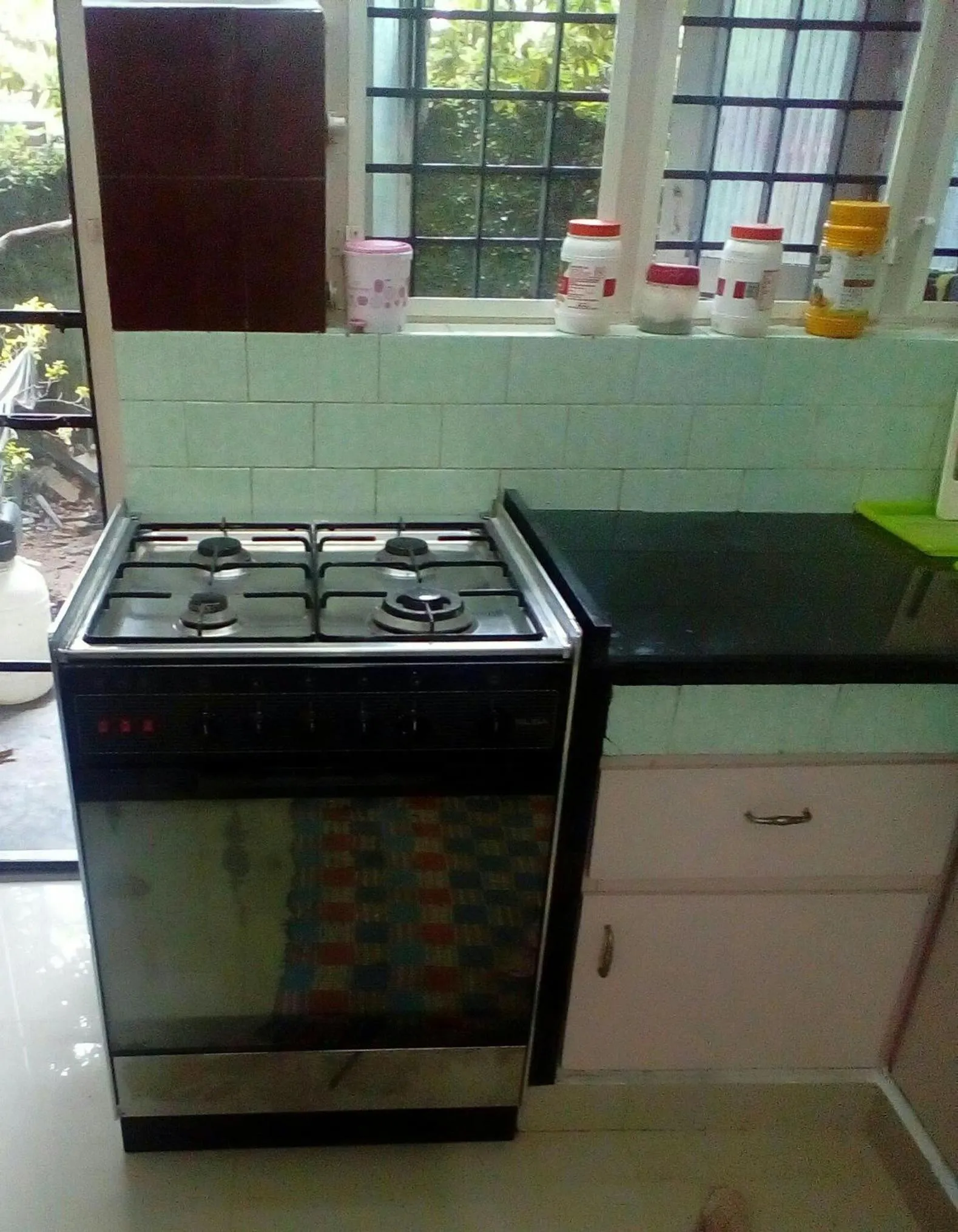 stove in Nathans Holiday Home