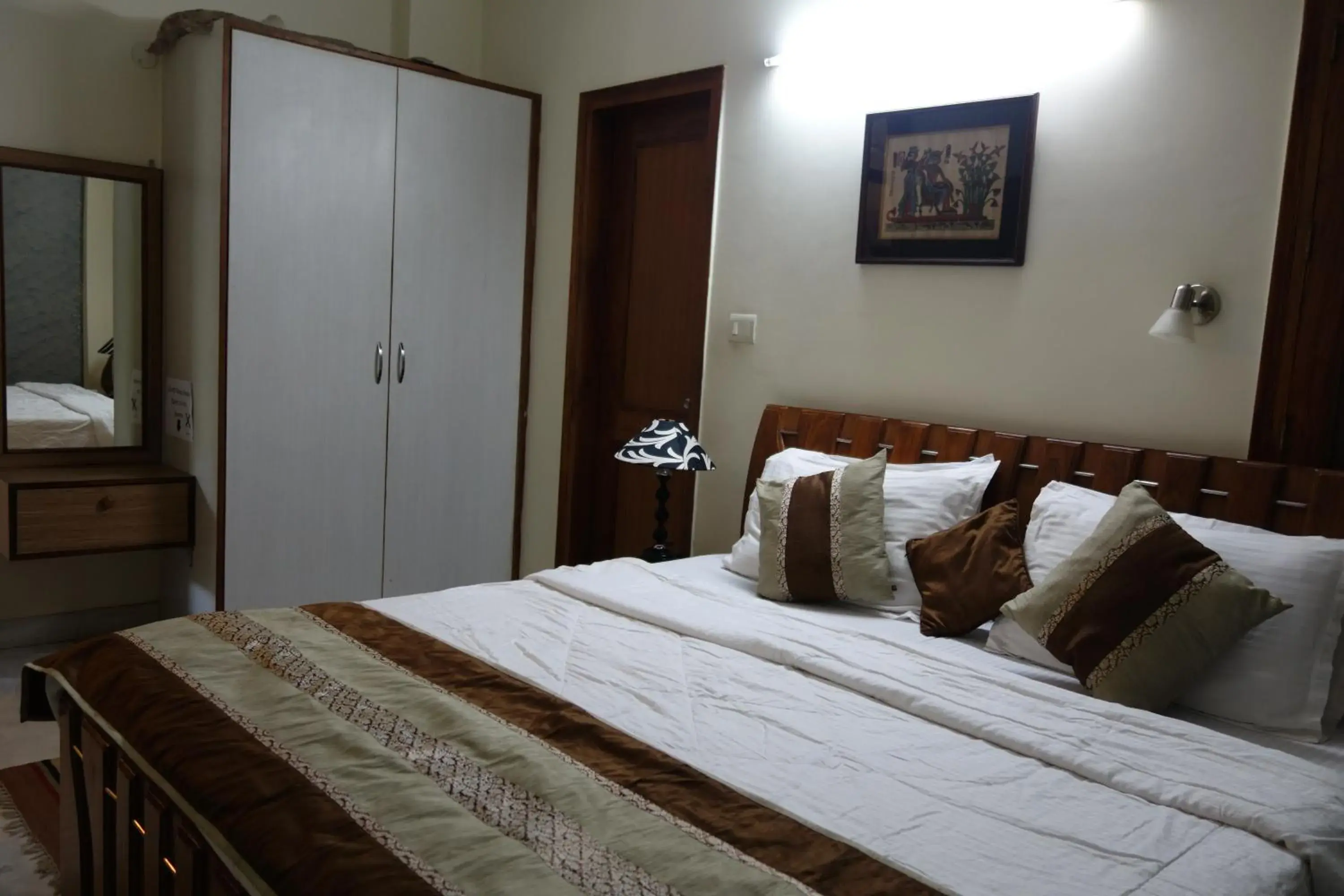 Standard Double Room with Bath in SABS Bed and Breakfast Standard Double Room with Bath in SABS Bed and Breakfast