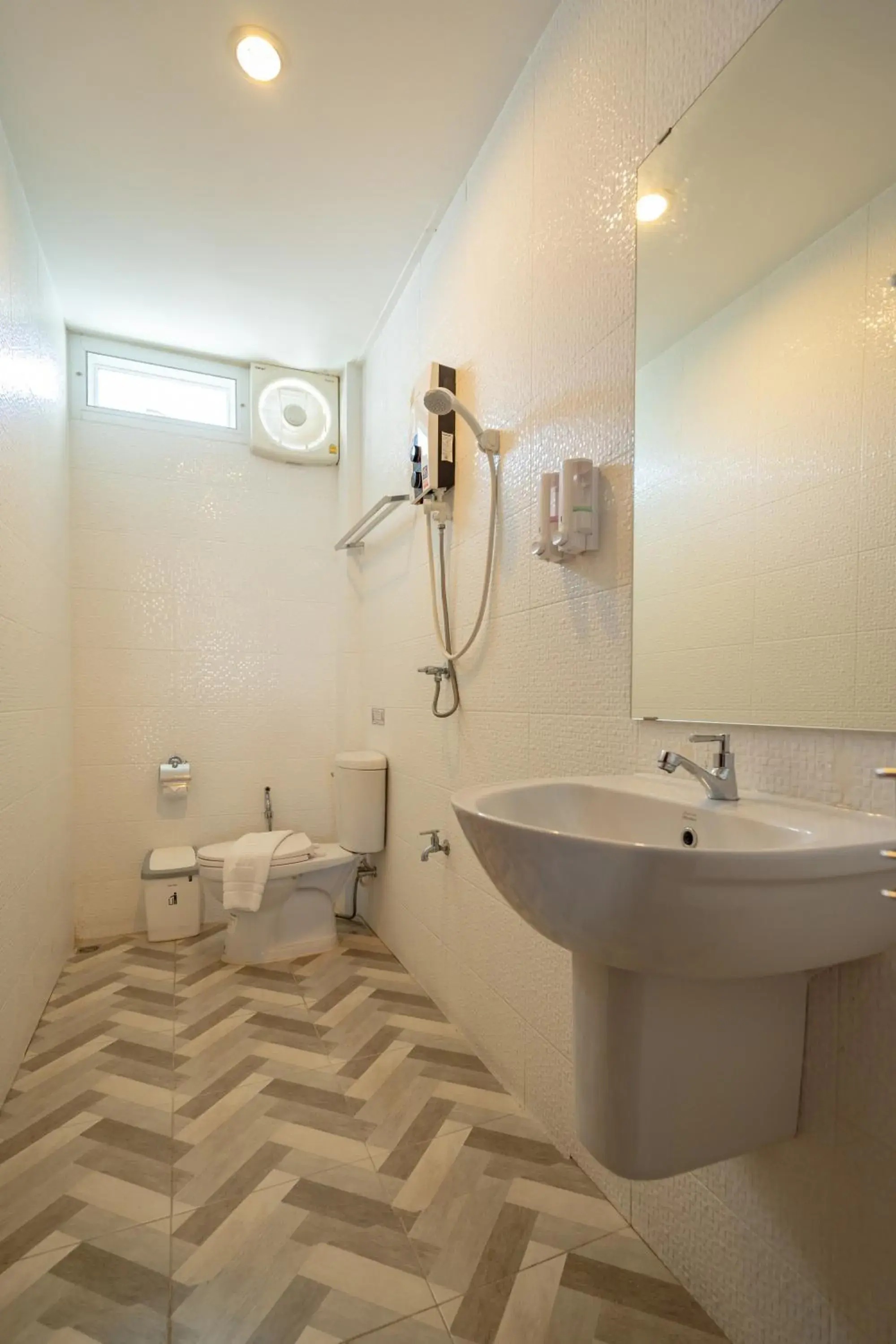 Shower in B House Chiang Mai Thailand Shower in B House Chiang Mai Thailand