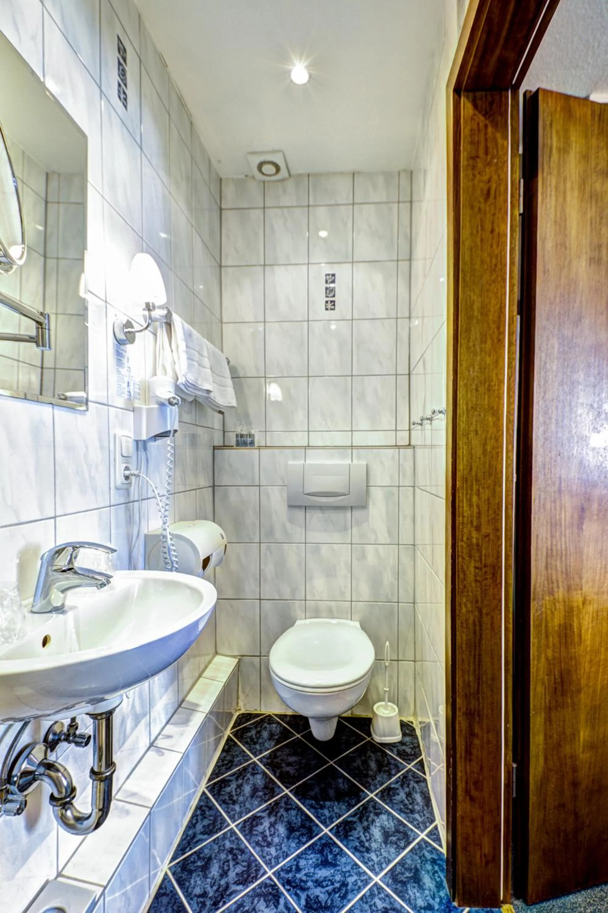 Bathroom in Hotel Alt Montjoie