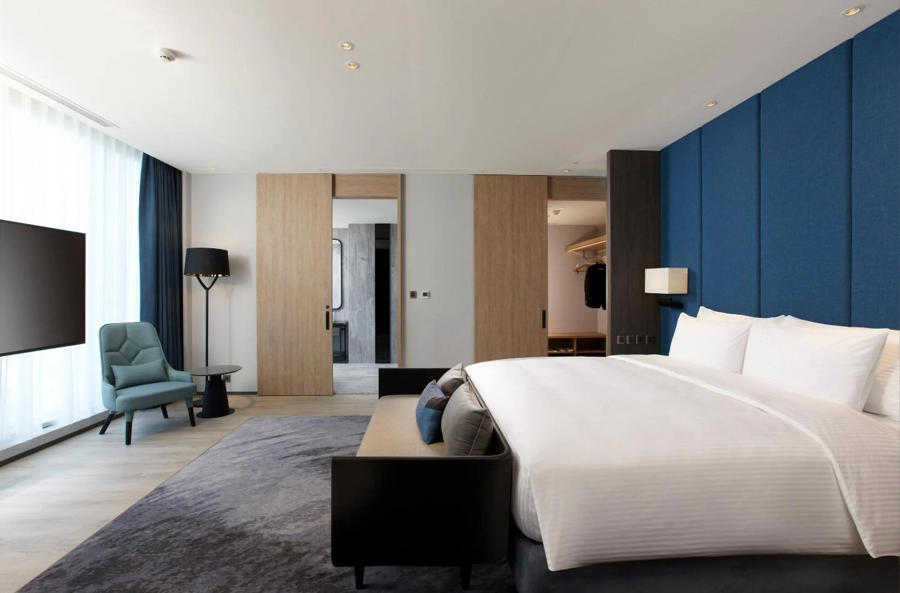 Bedroom, Bed in COZZI Blu