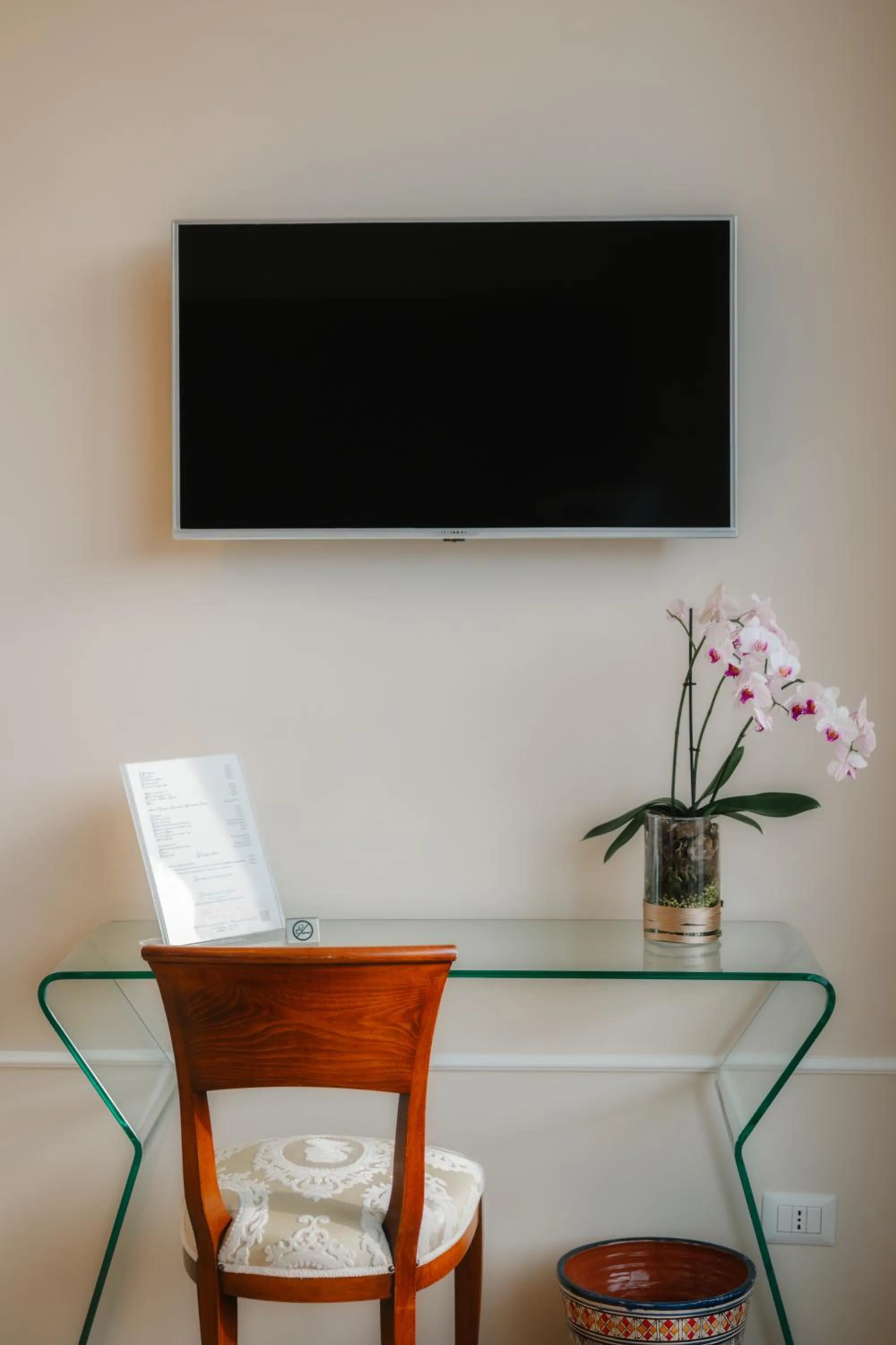 TV and multimedia in La Risacca Relais B&B