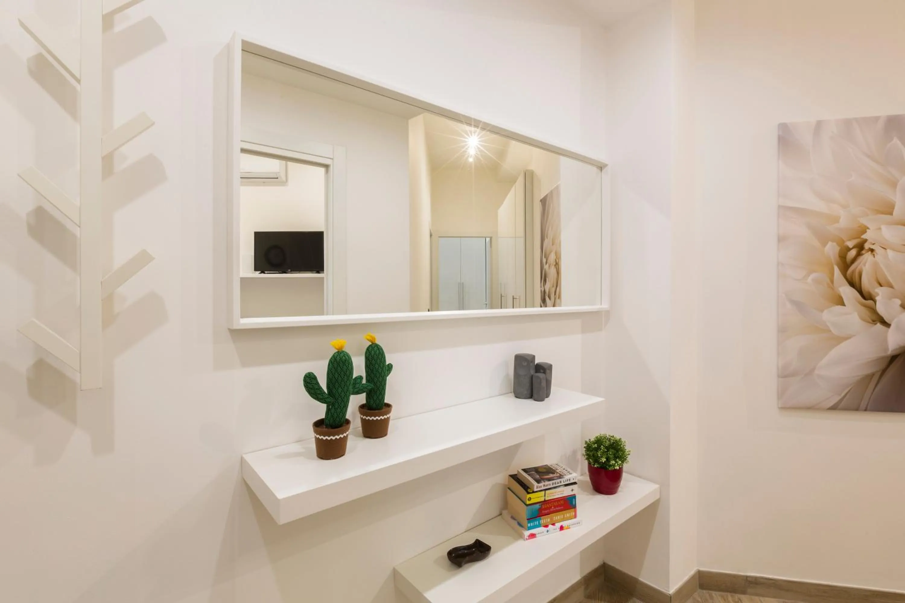 Yellow Line Apartment