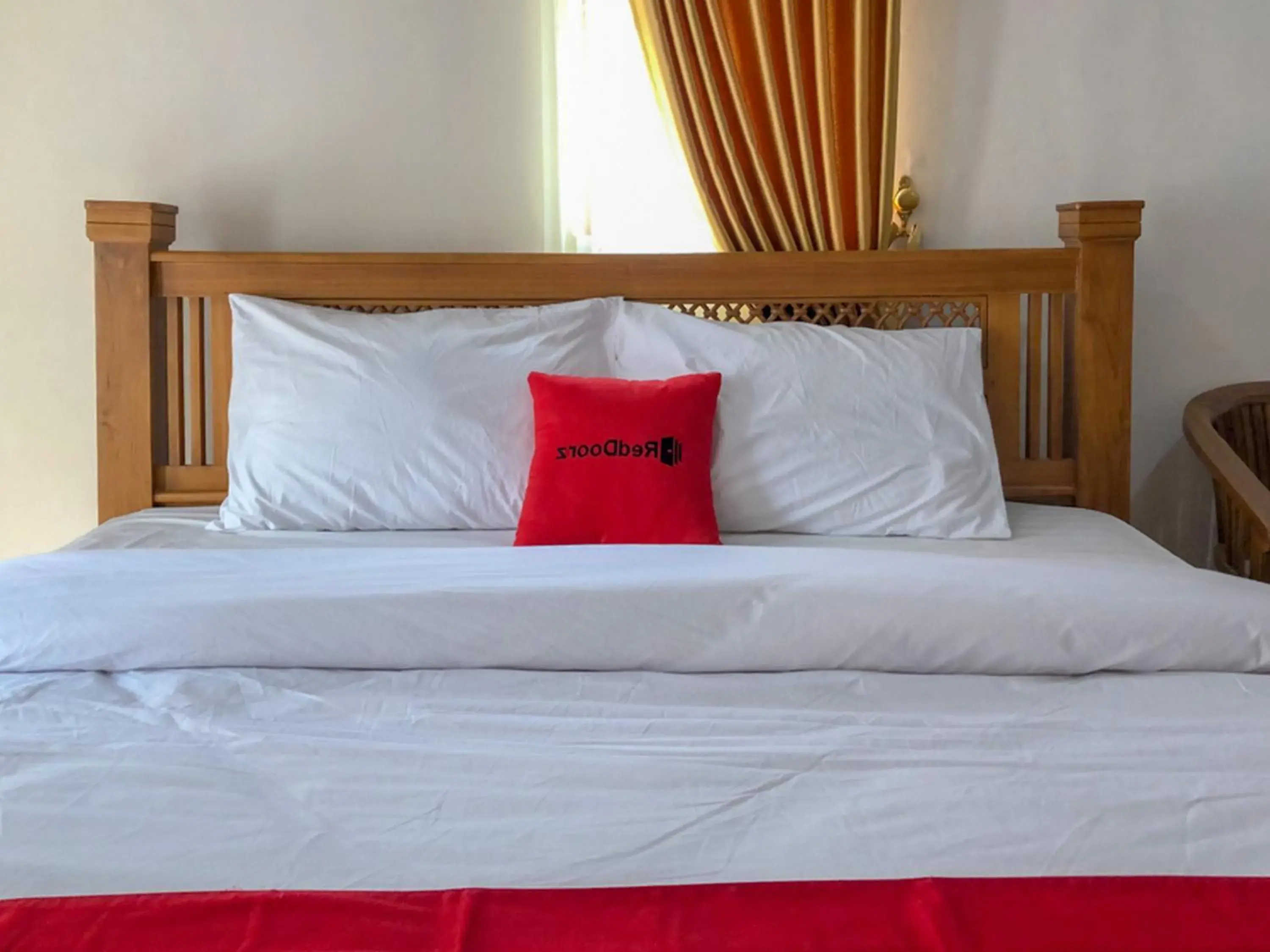 Bed in RedDoorz near XT Square 3 Bed in RedDoorz near XT Square 3