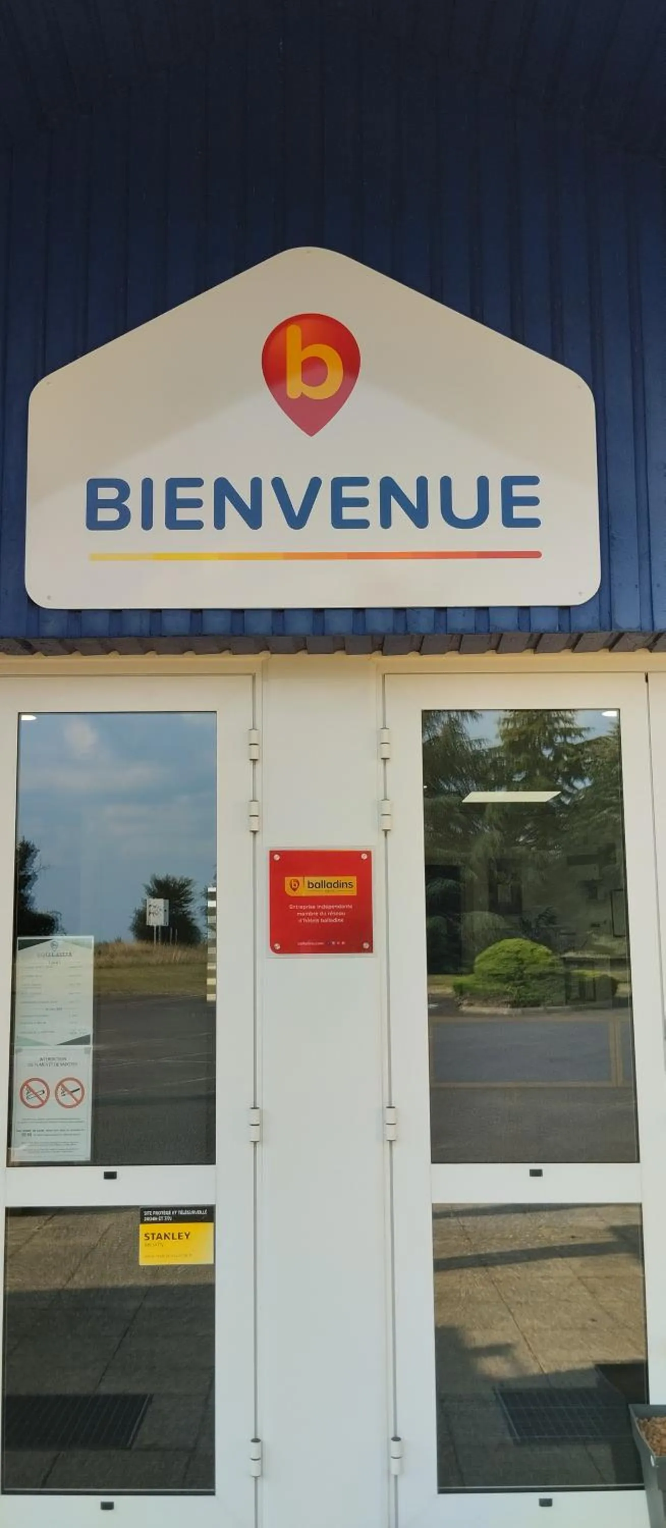 Property building in initial by balladins Sable sur Sarthe