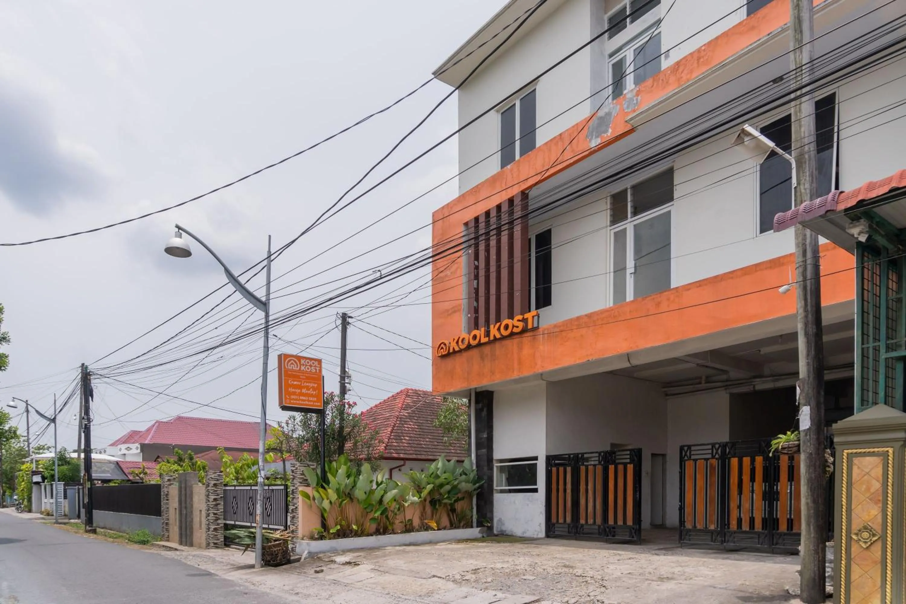 Property building in KoolKost near State Museum of North Sumatera Medan