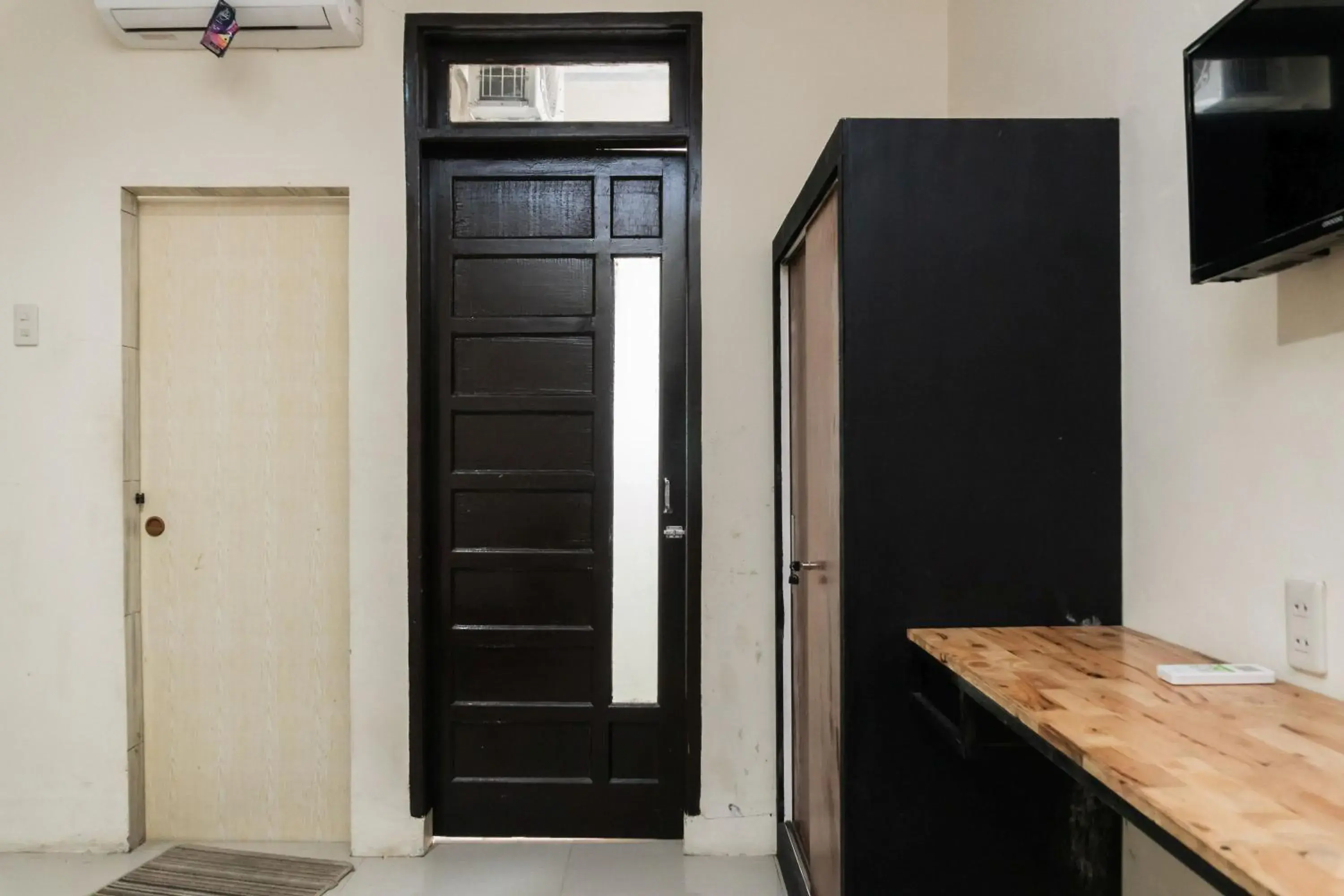 Bedroom in KoolKost near State Museum of North Sumatera Medan Bedroom in KoolKost near State Museum of North Sumatera Medan