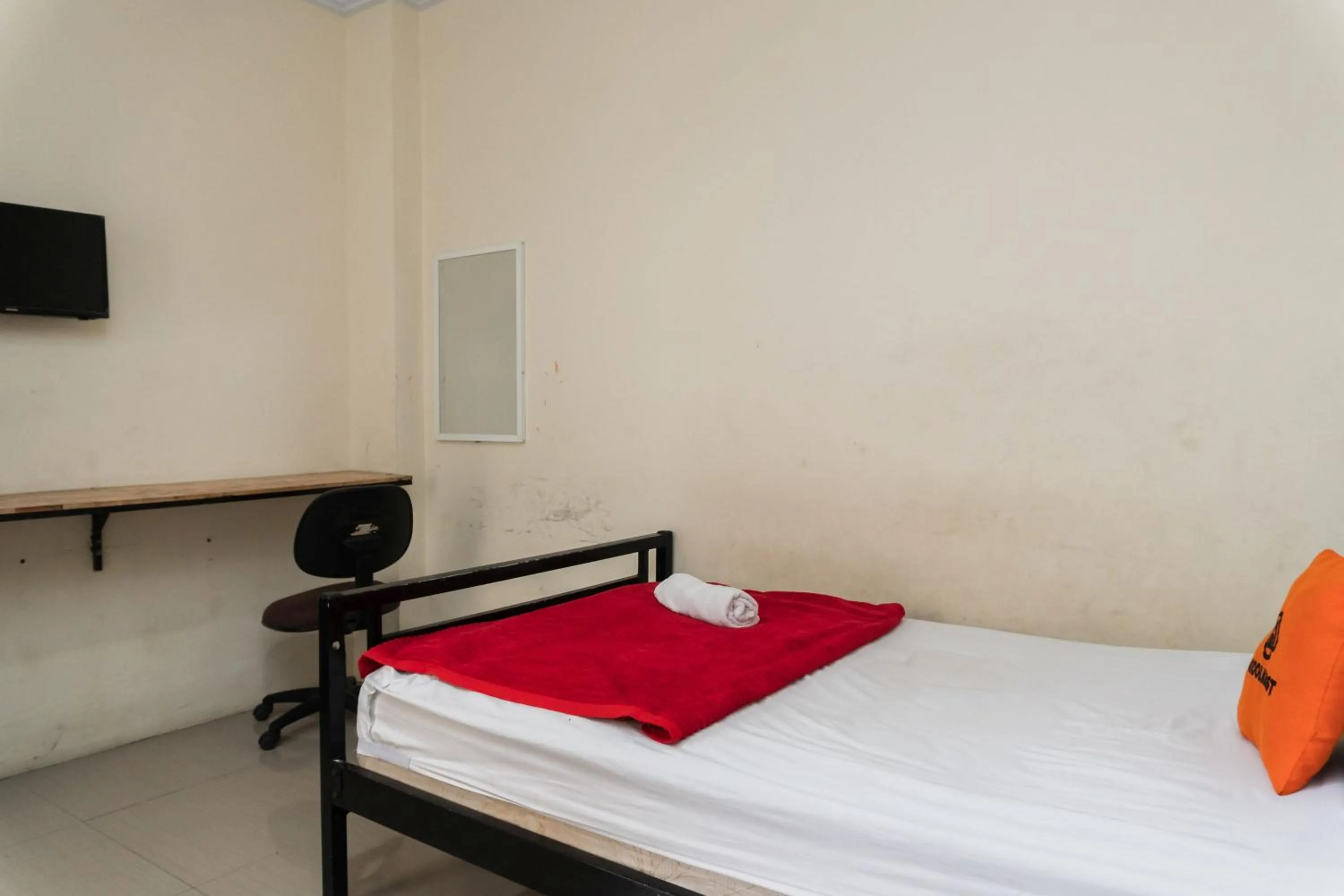 Bedroom, Bed in KoolKost near State Museum of North Sumatera Medan