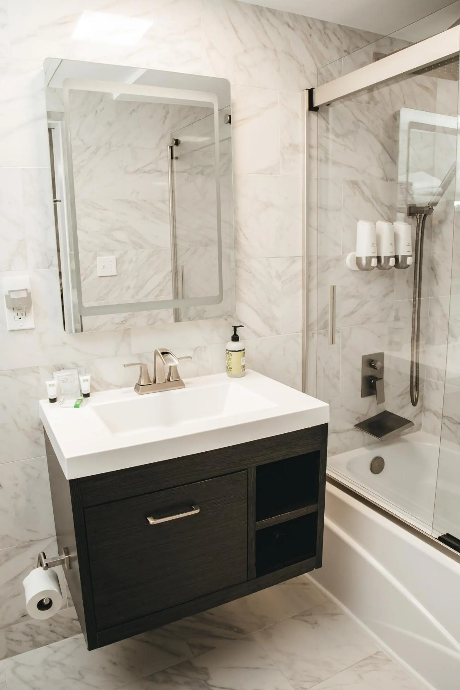 SKYLARANNA Resort & SPA