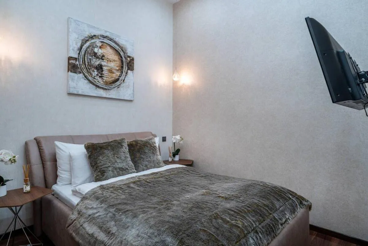 Central Luxy design apartment