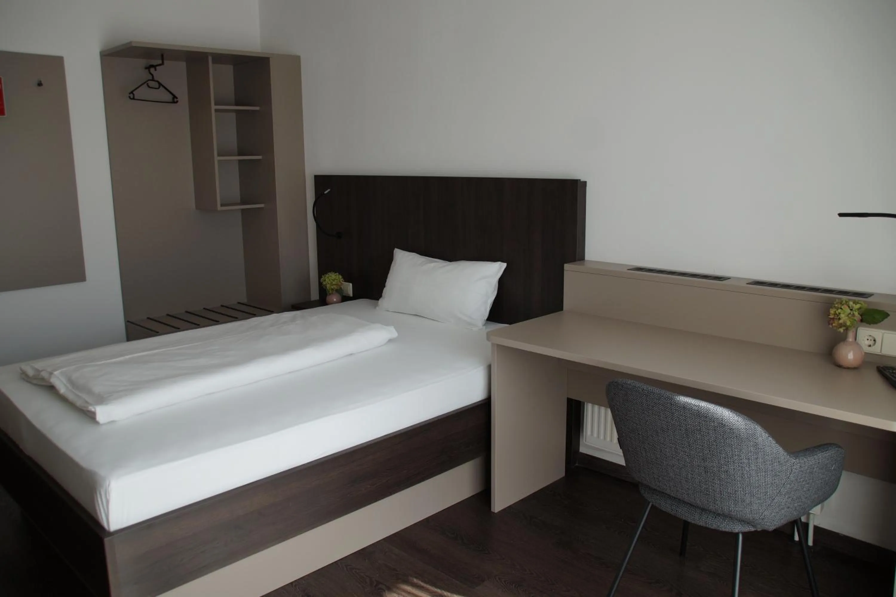 Photo of the whole room, Bed in Hotel Feyrer