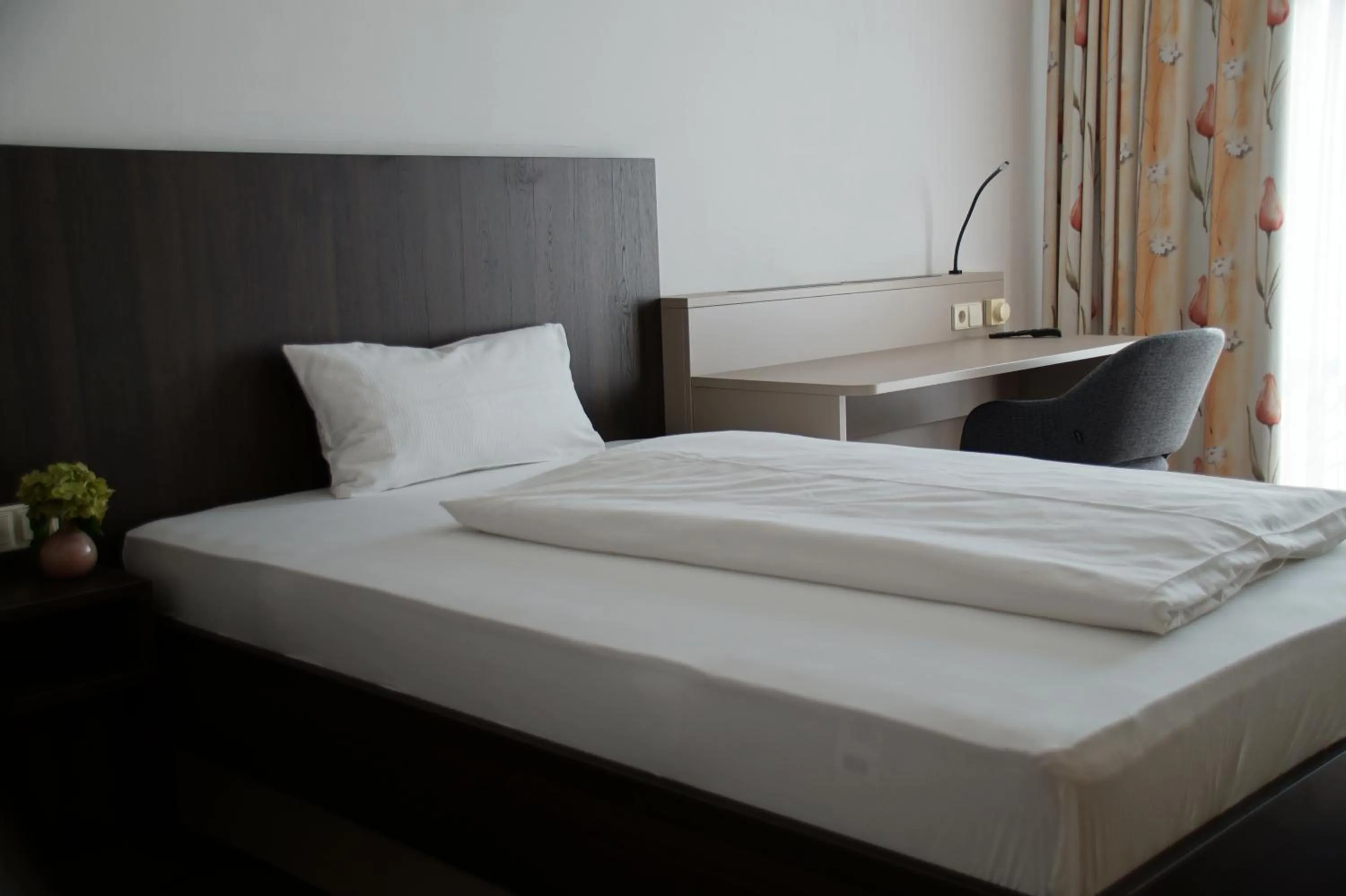 Photo of the whole room, Bed in Hotel Feyrer