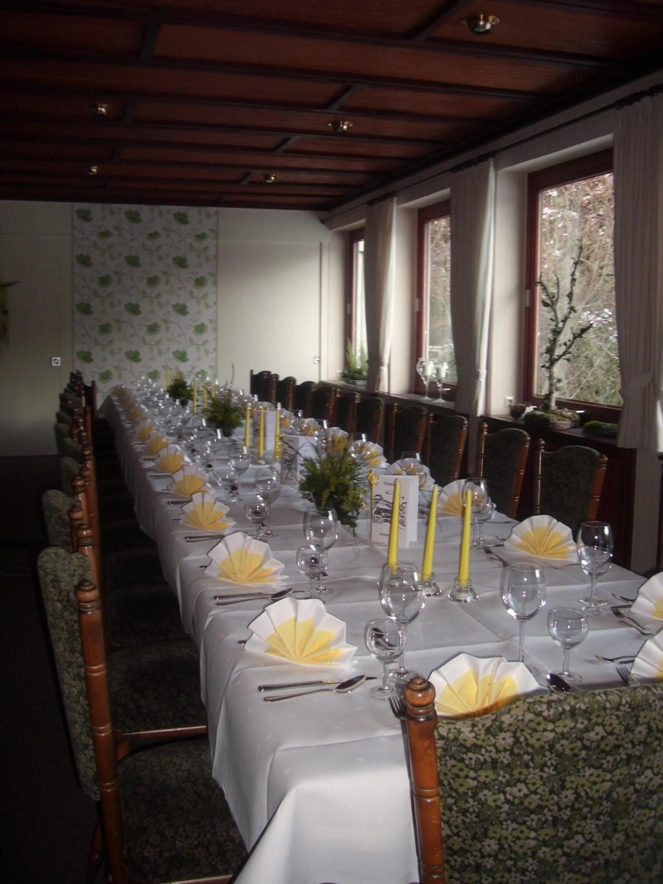 Restaurant/places to eat in Landhotel Pingel