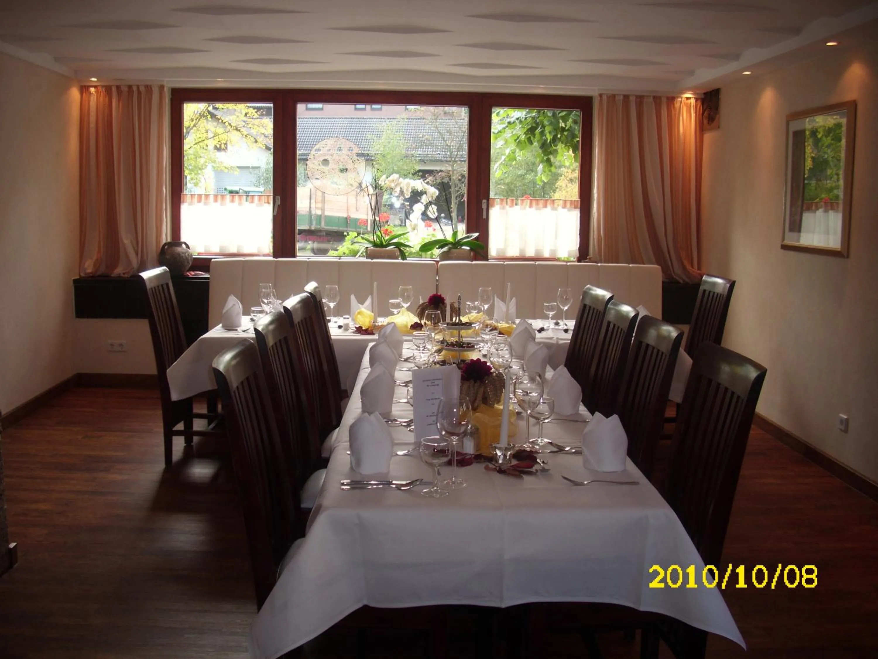 Restaurant/places to eat in Landhotel Pingel