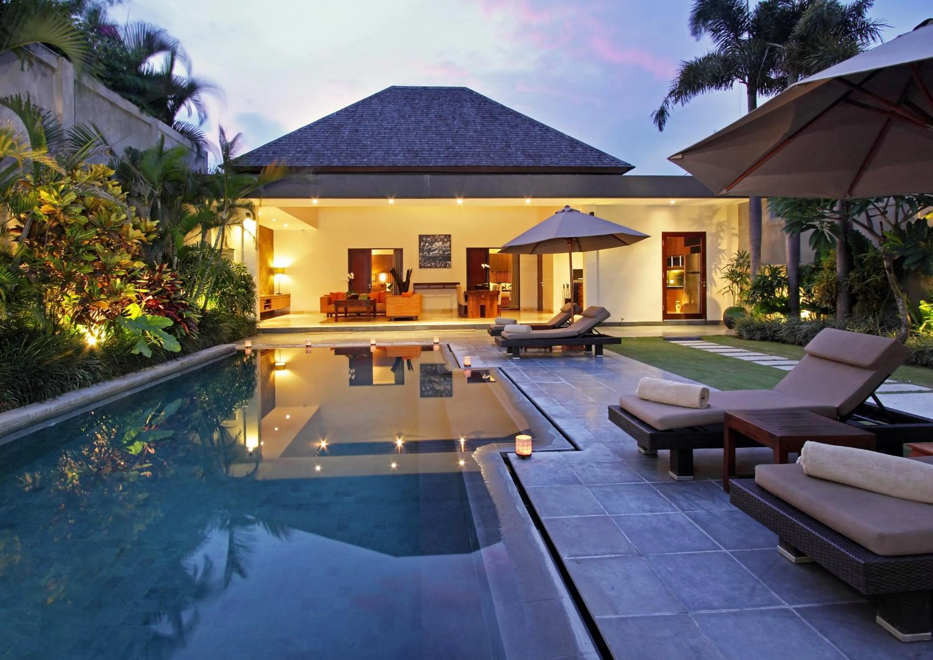 Swimming pool in Serene Villas