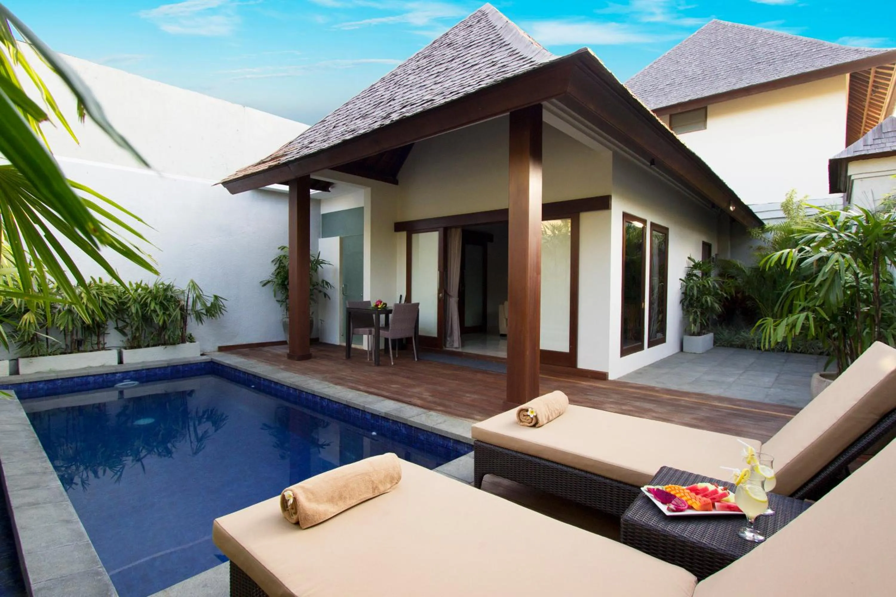 Swimming pool in Serene Villas
