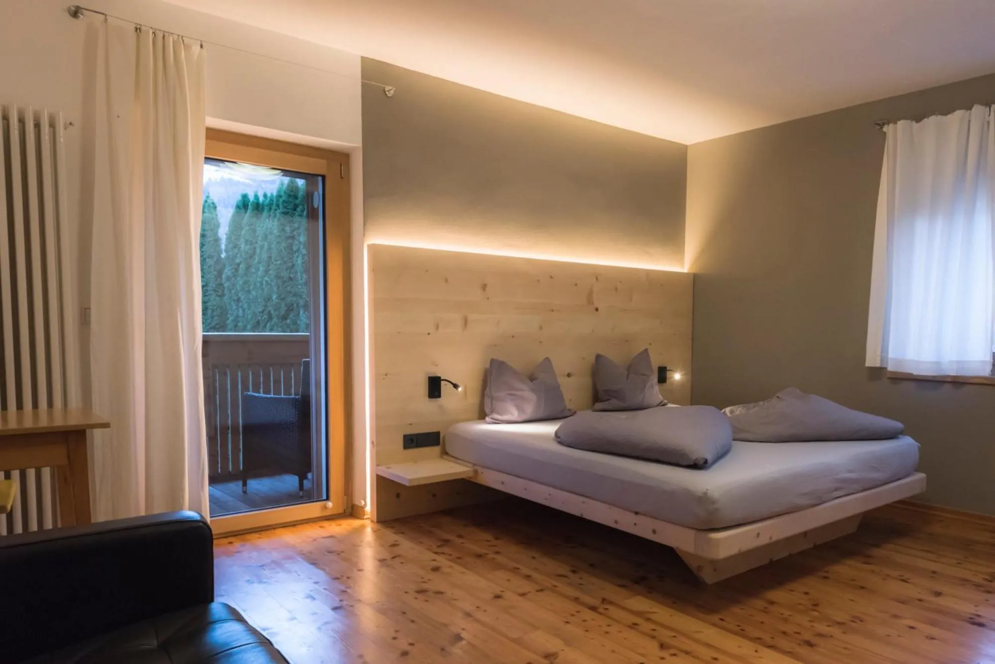 Bed in Residence-Garni Haus Tschenett