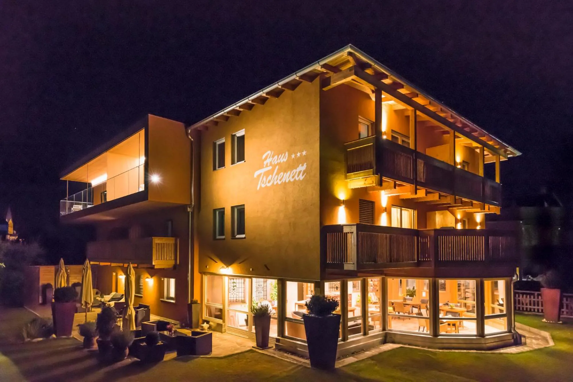 Property building in Residence-Garni Haus Tschenett