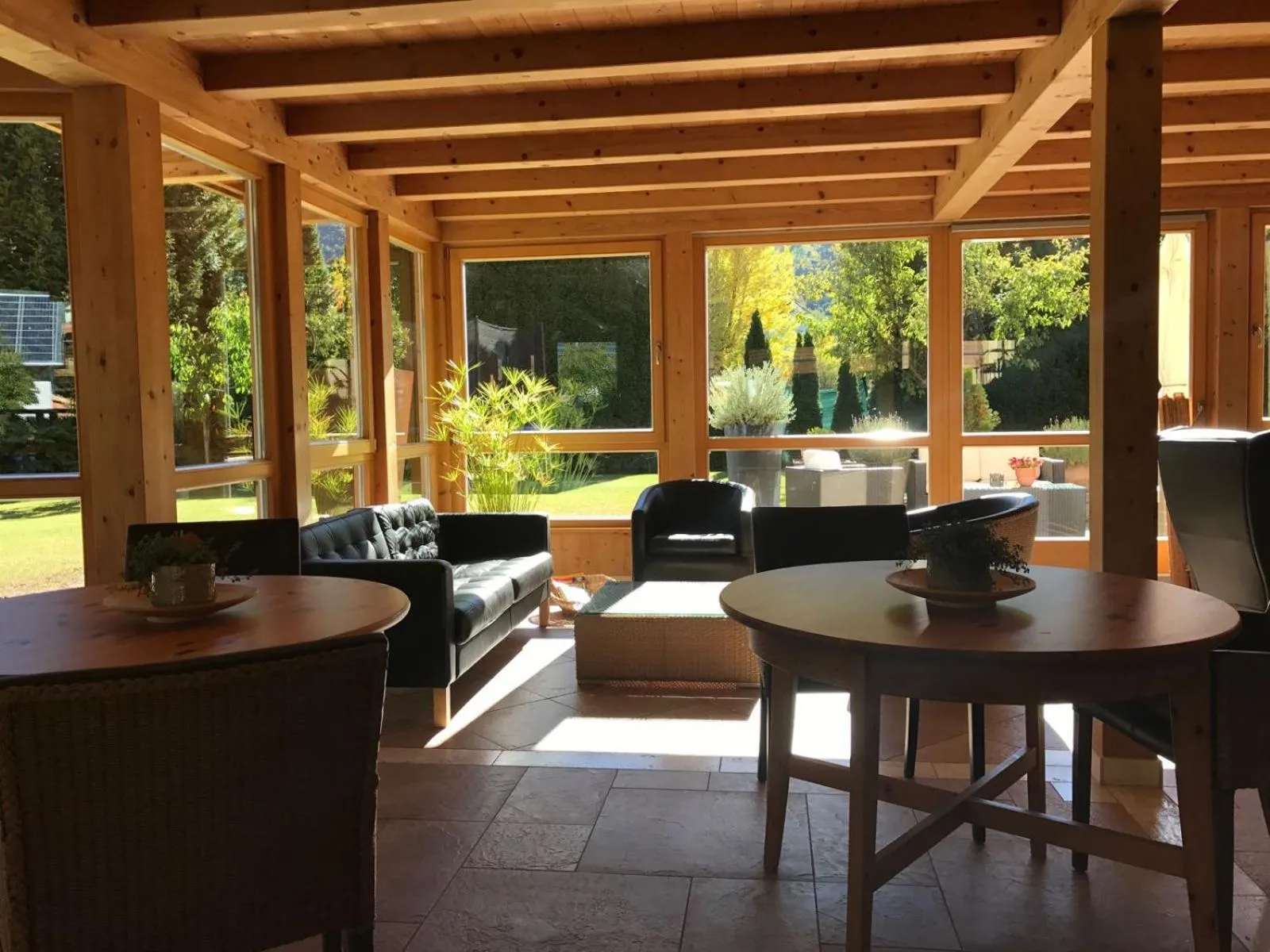 Garden in Residence-Garni Haus Tschenett