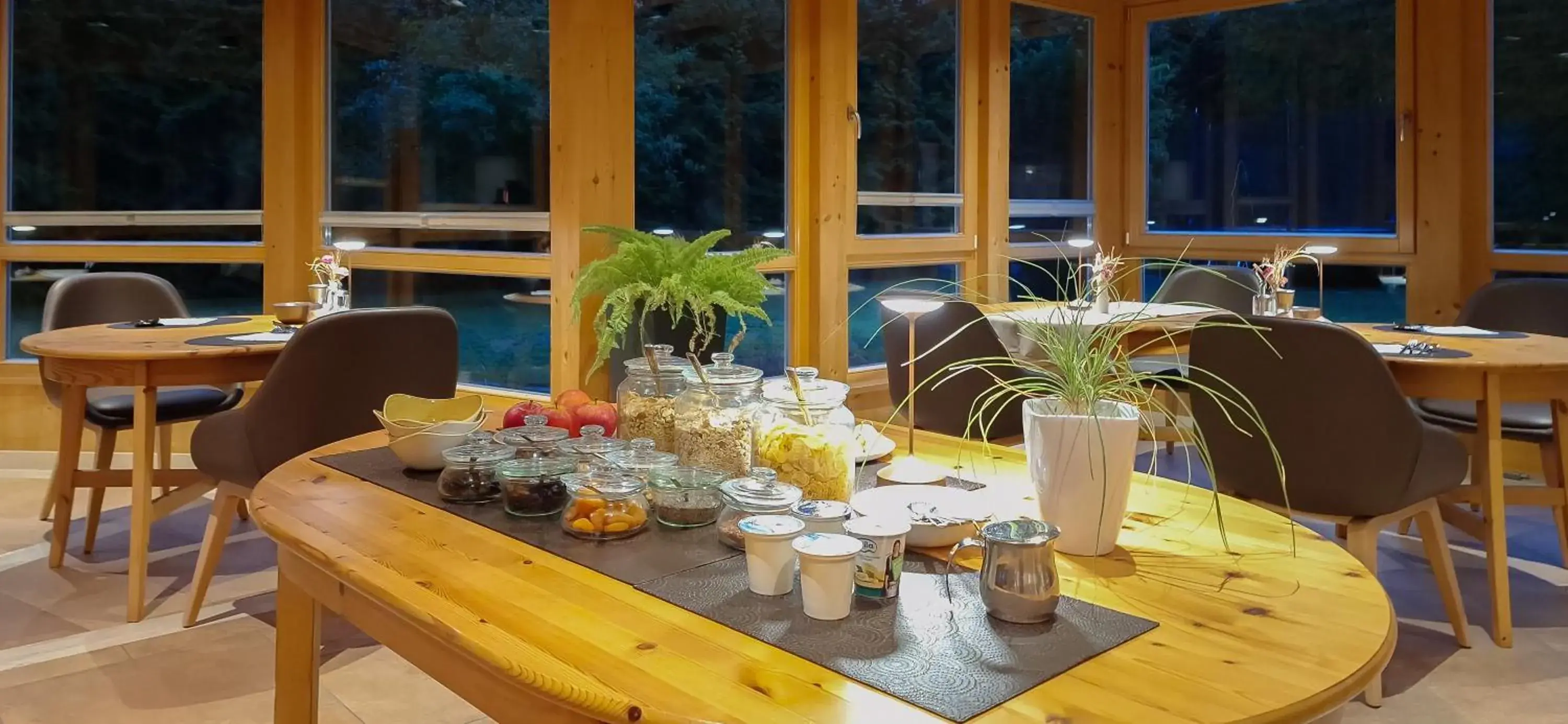 Superior Family Apartment (2 adults + 2 children) in Residence-Garni Haus Tschenett Superior Family Apartment (2 adults + 2 children) in Residence-Garni Haus Tschenett