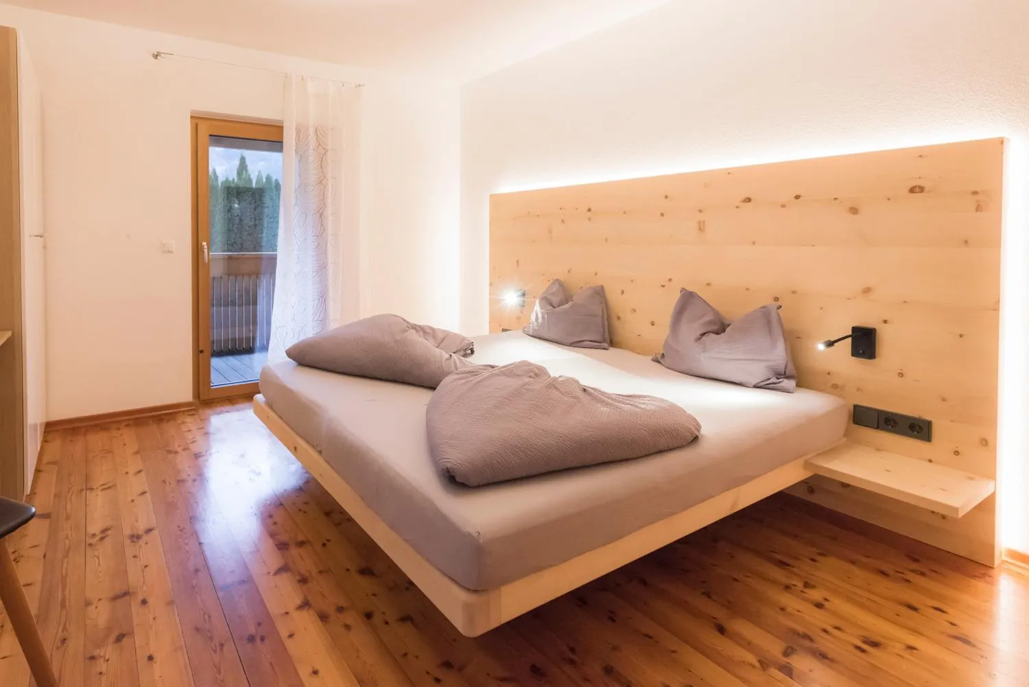Bed in Residence-Garni Haus Tschenett