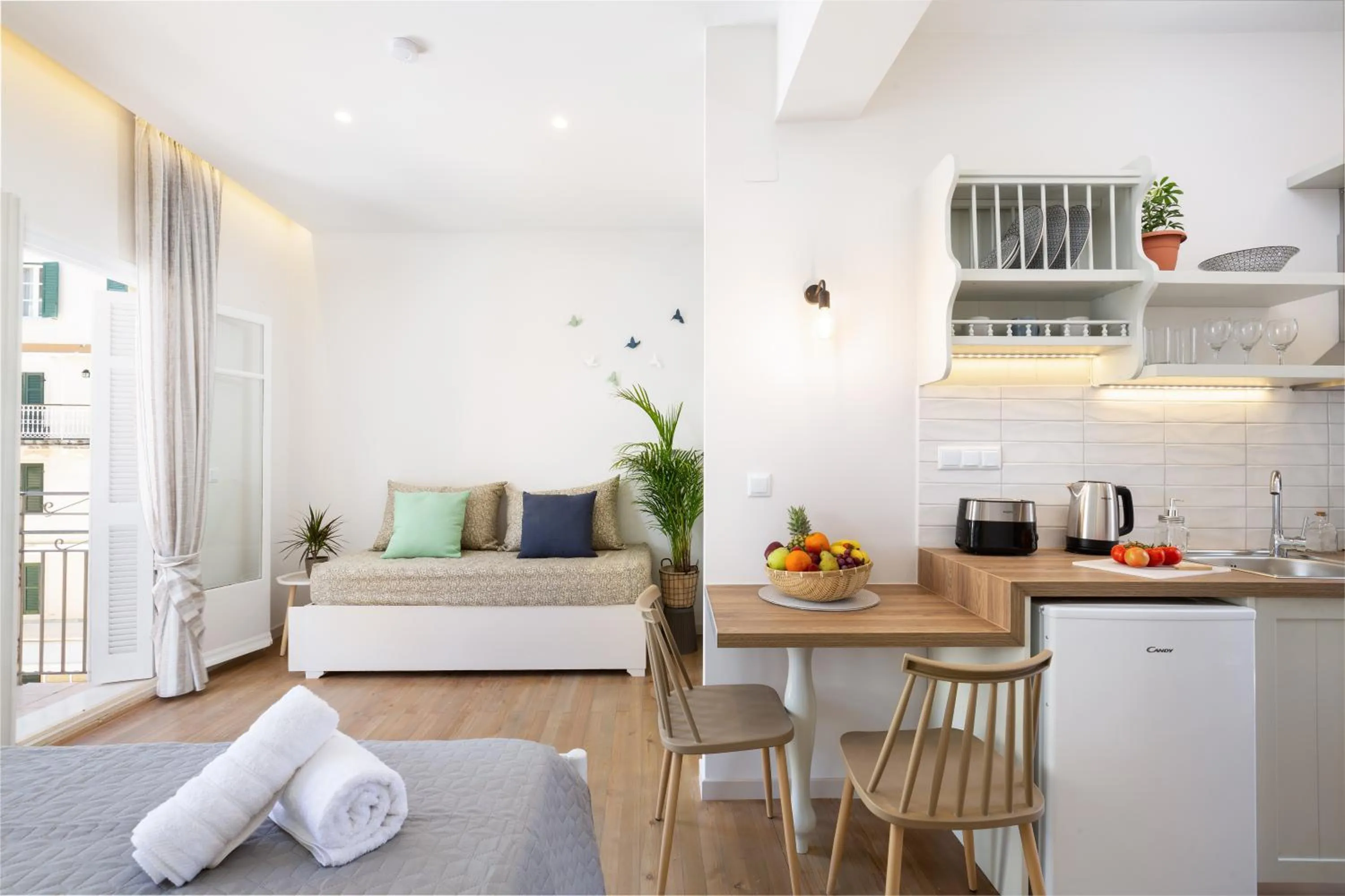 Kitchen or kitchenette in Kâmara Old Town Studios