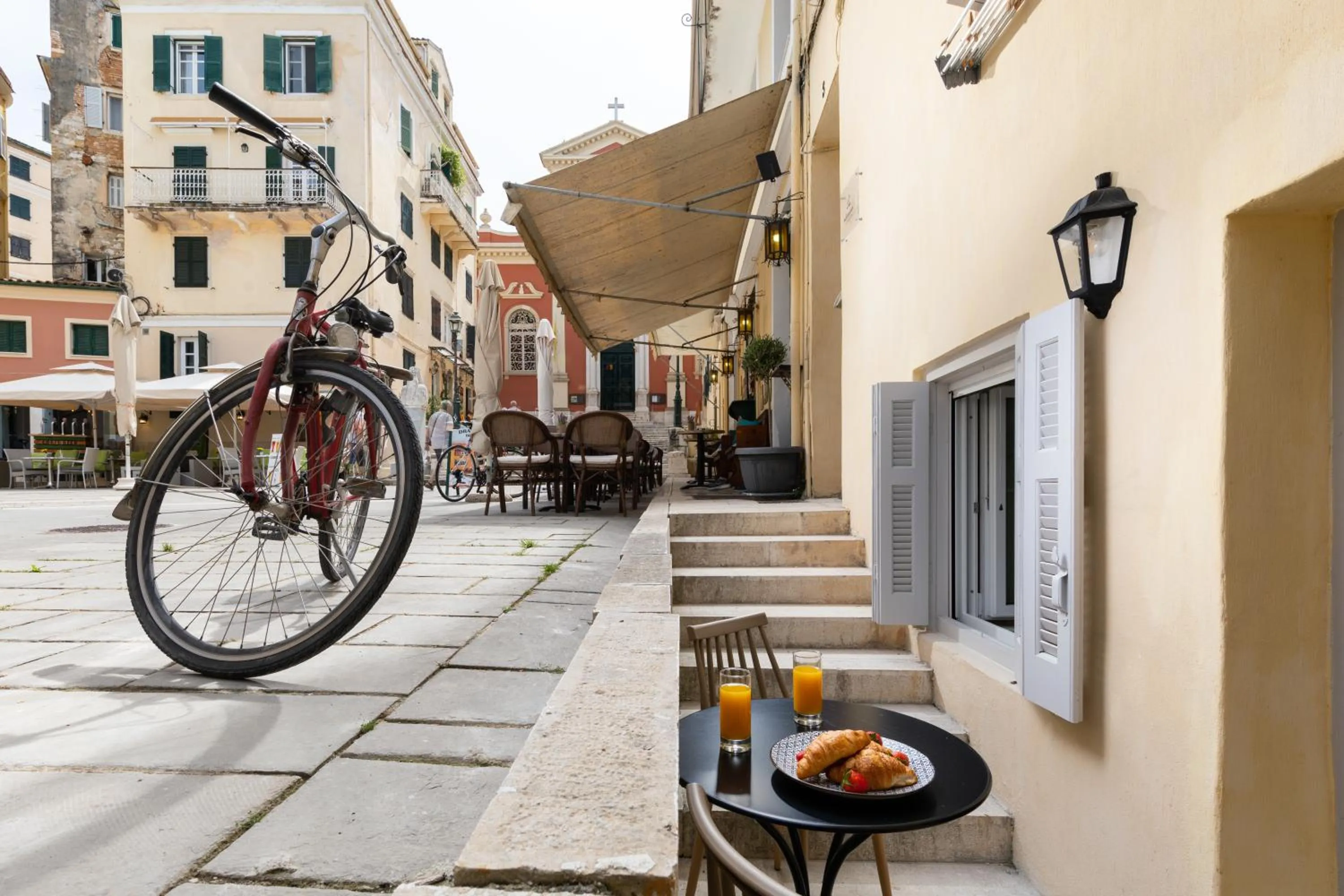 Patio in Kâmara Old Town Studios