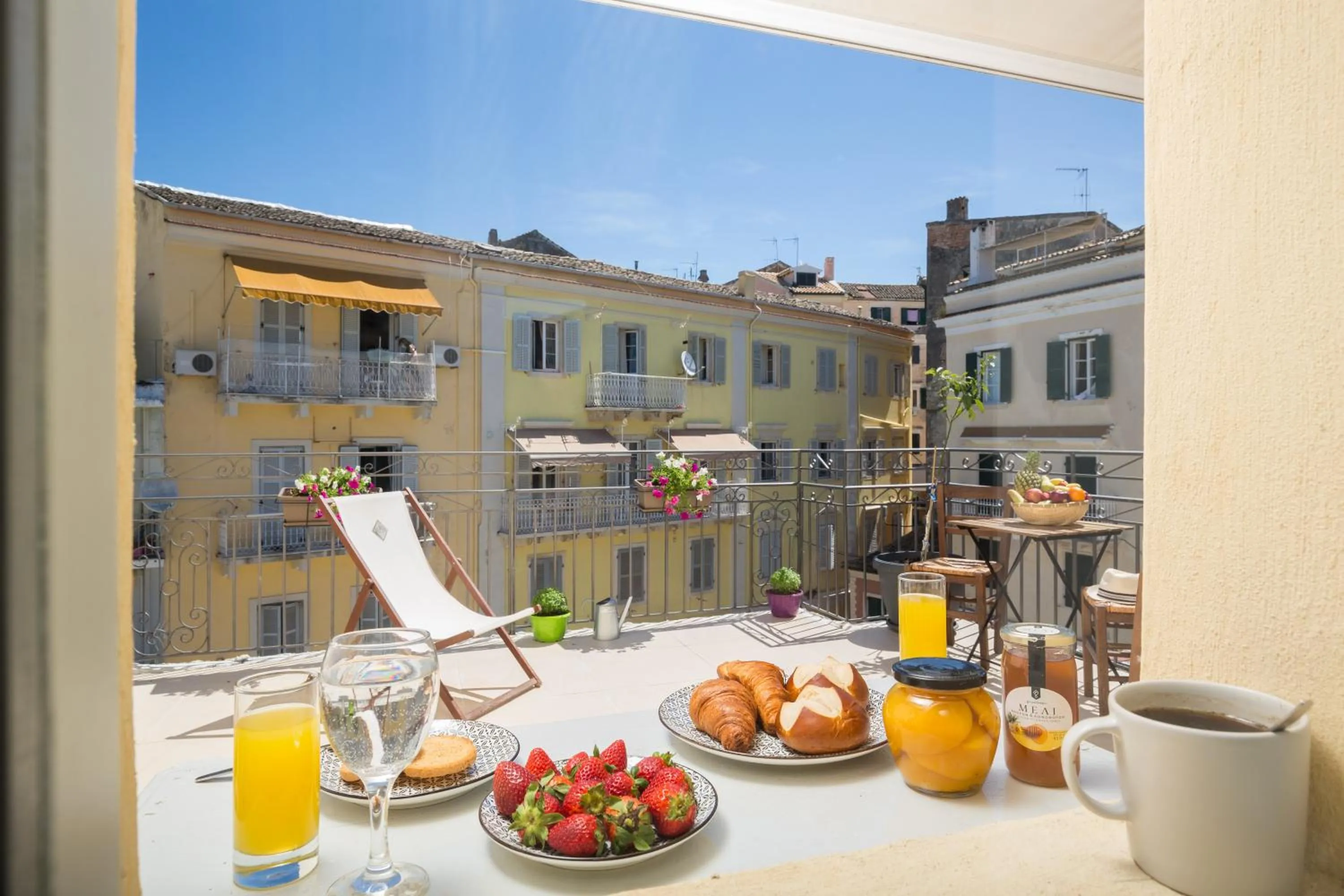 Balcony/Terrace in Kâmara Old Town Studios