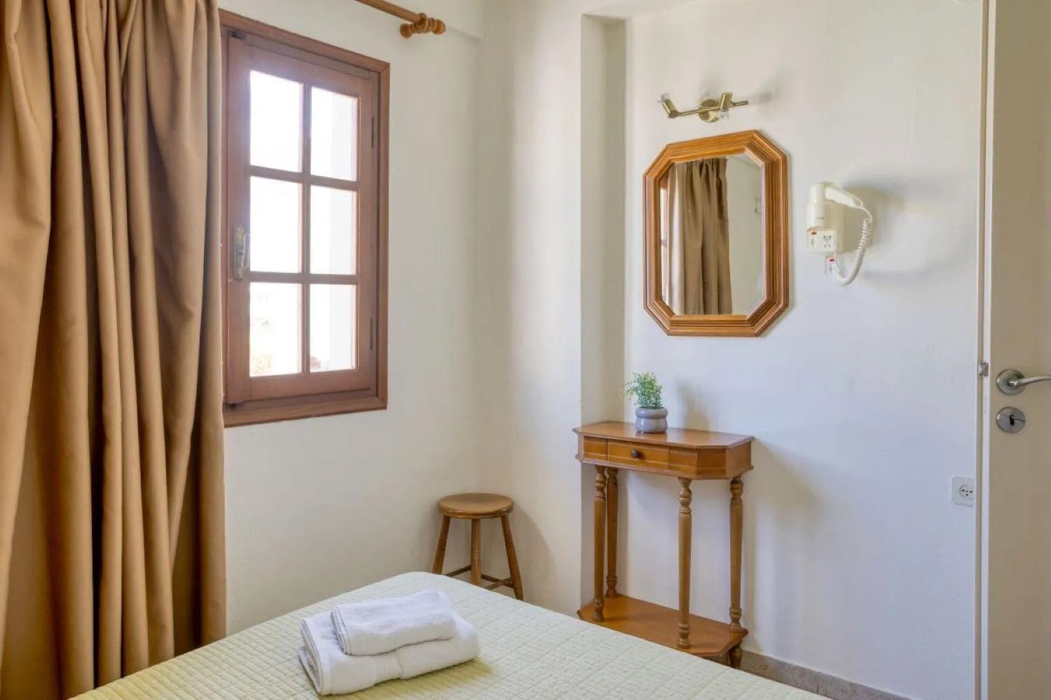 Bed in John Mary Apartments by Estia