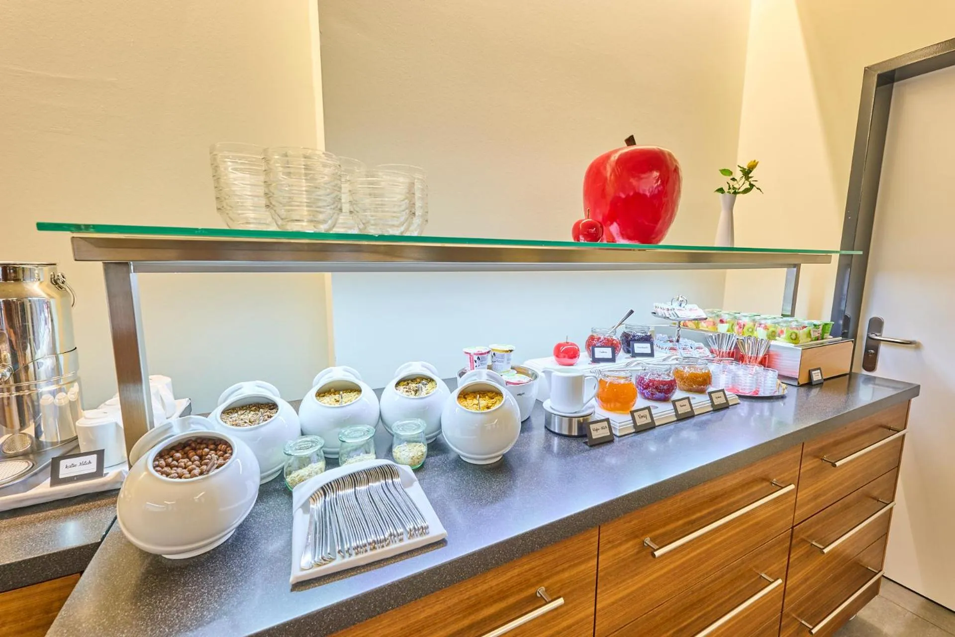 Breakfast in Hotel Apfelbaum