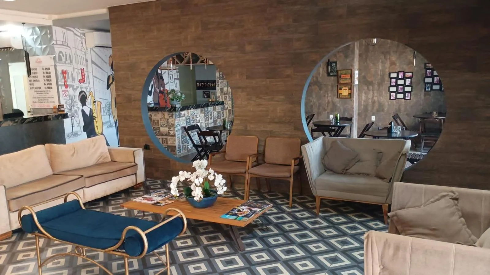 INACIO'S PLAZA HOTEL