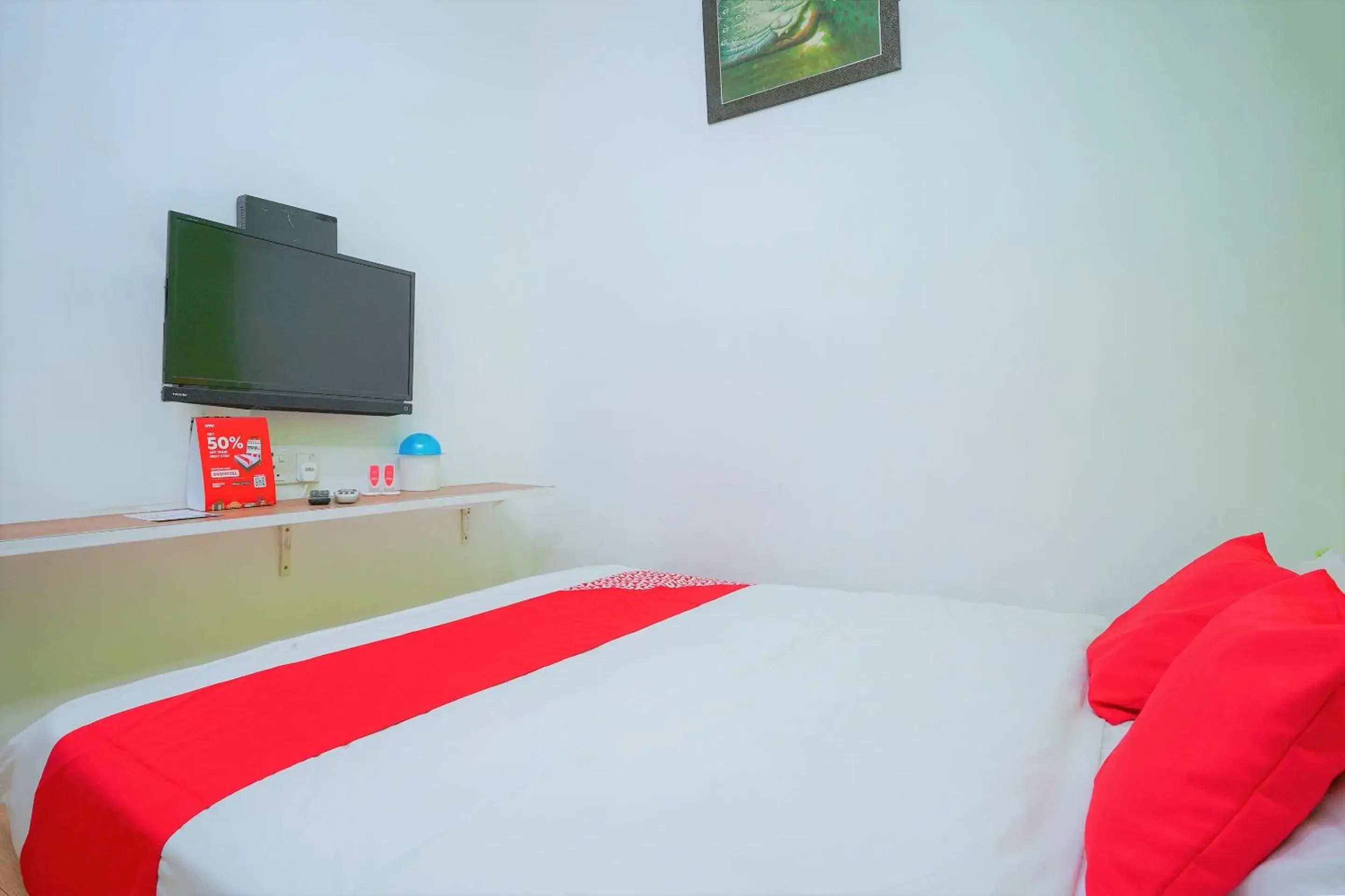 Standard Queen Room - single occupancy in Hotel O V Stay Guesthouse Standard Queen Room - single occupancy in Hotel O V Stay Guesthouse