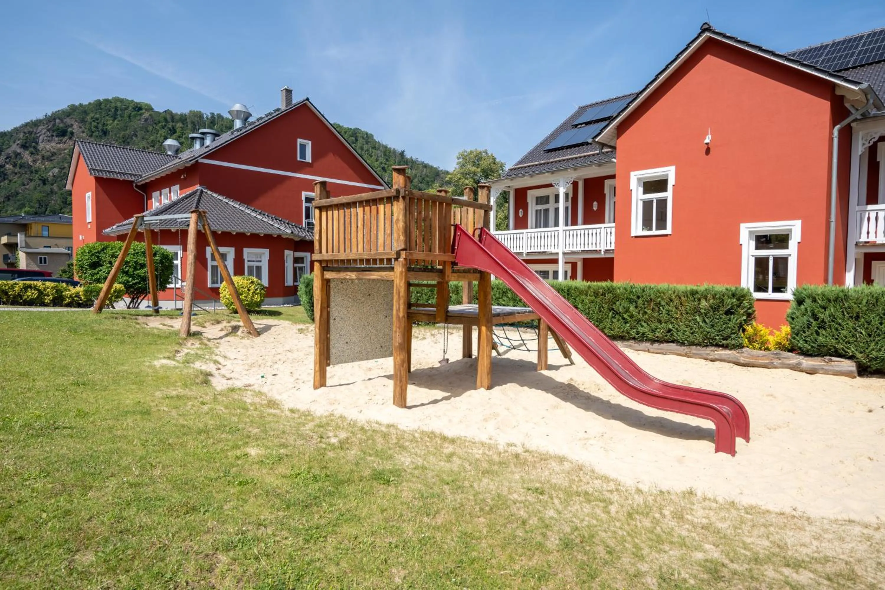 Children play ground in Hotelpark Bodetal mit Ferienwohnungen